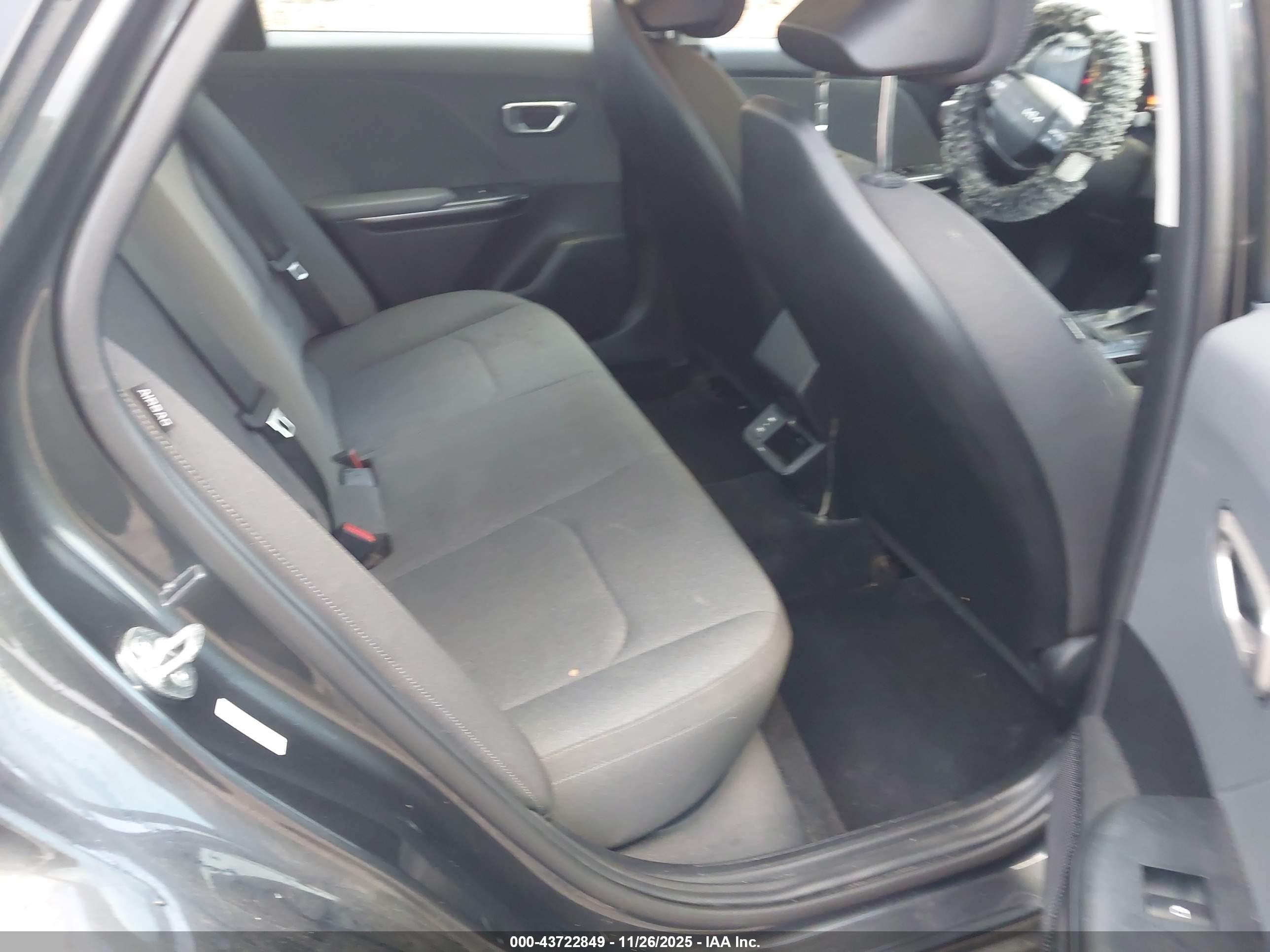 KIA K4 image 8