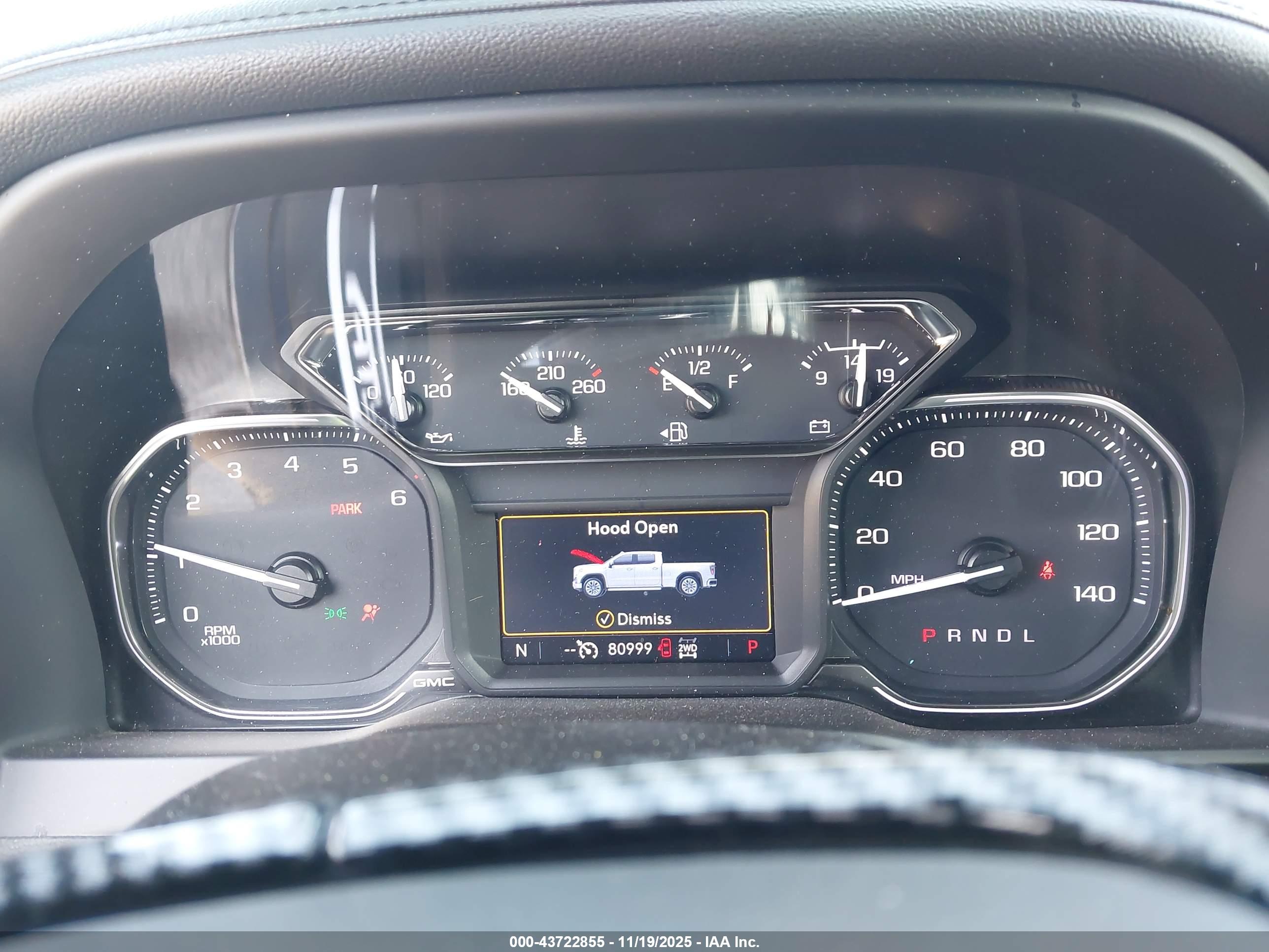 GMC SIERRA image 7