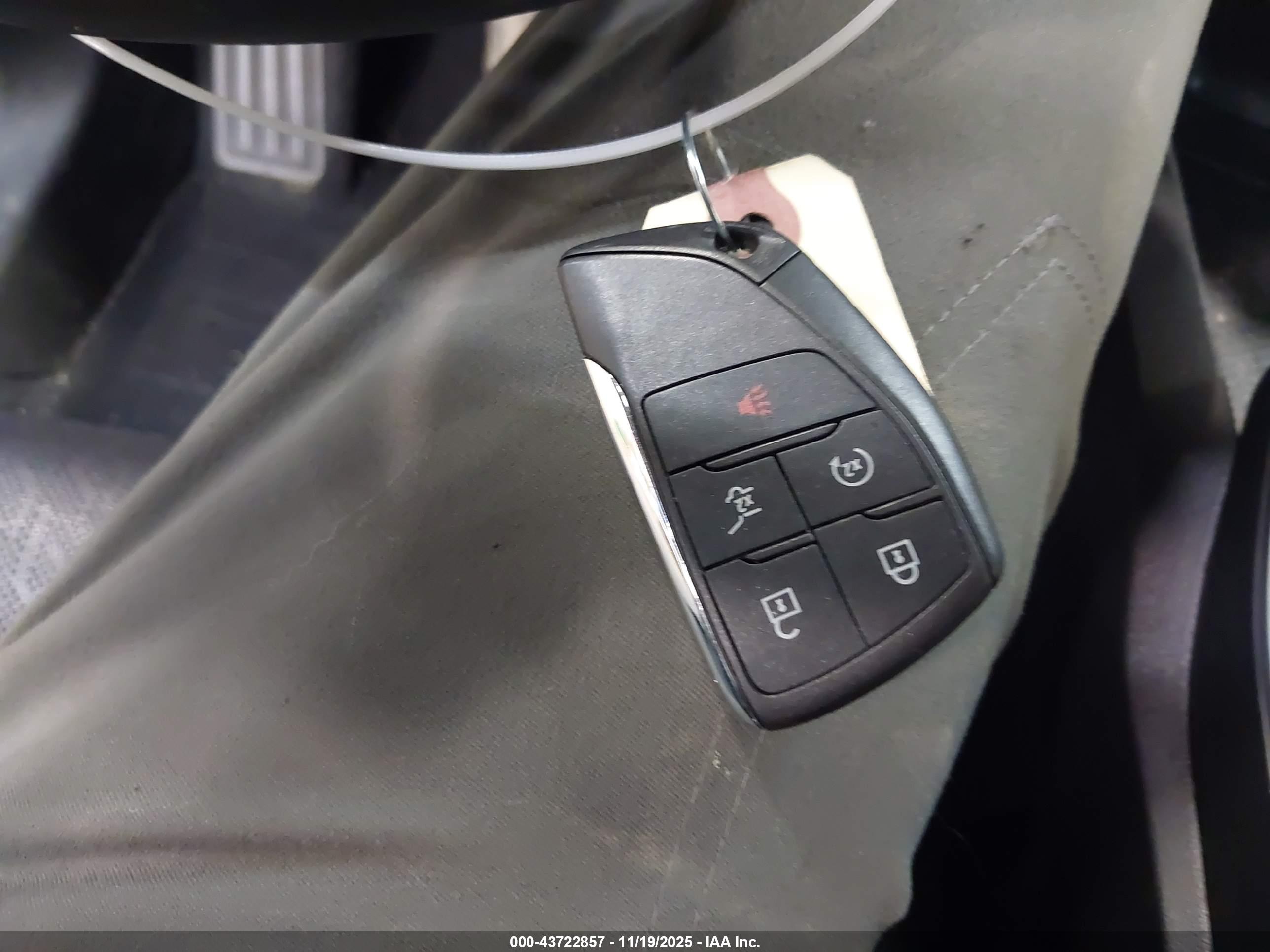 CHEVROLET EQUINOX image 11