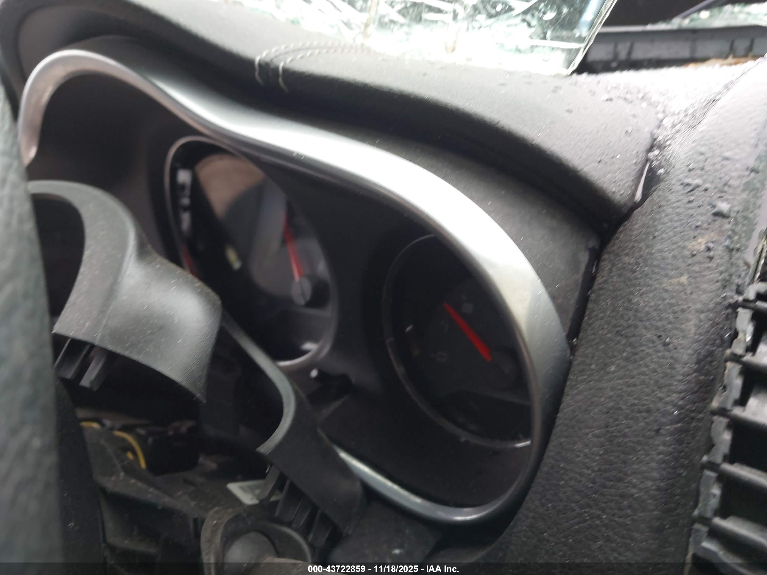 DODGE AVENGER image 7