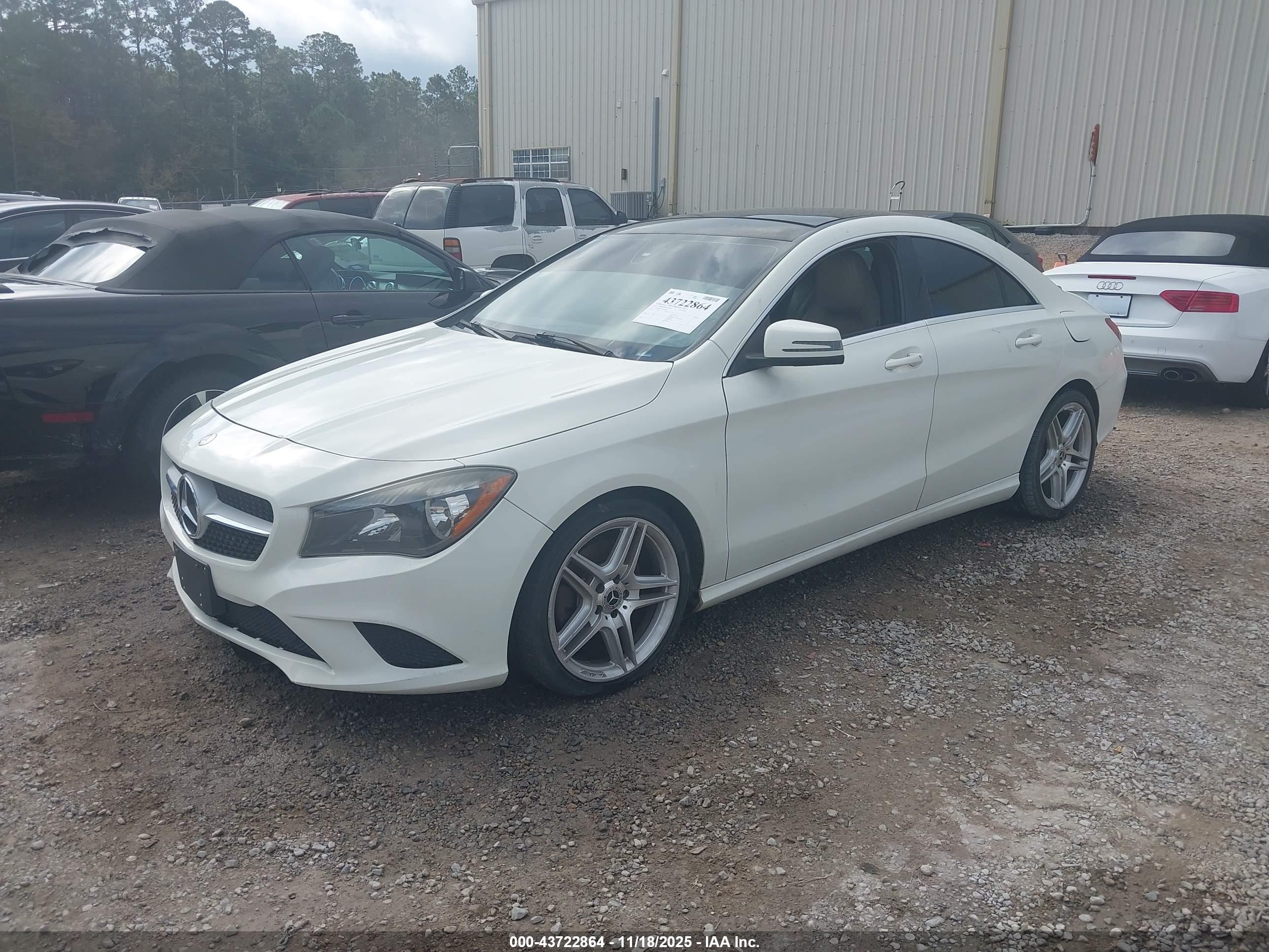 MERCEDES-BENZ CLA image 2