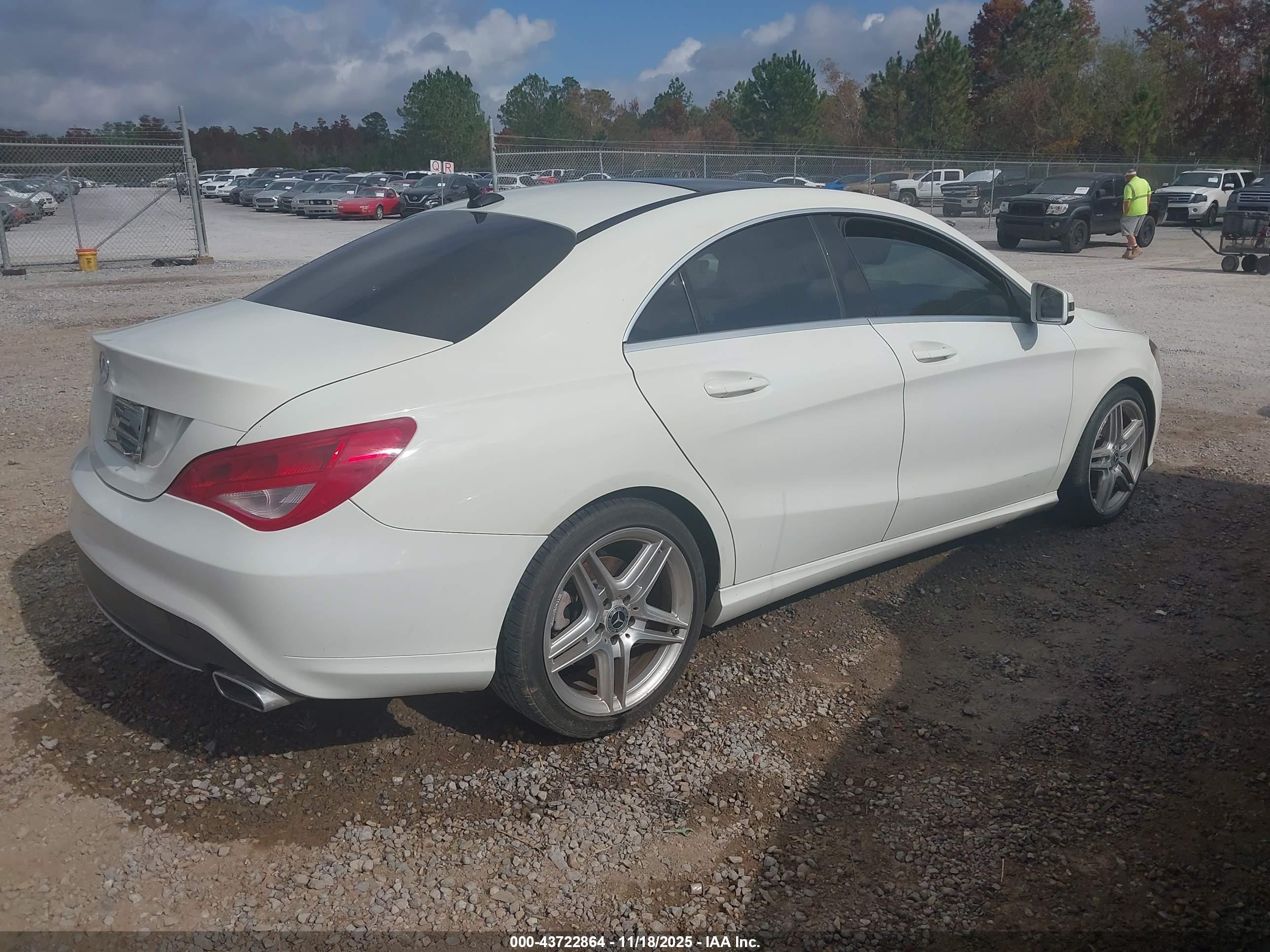 MERCEDES-BENZ CLA image 4