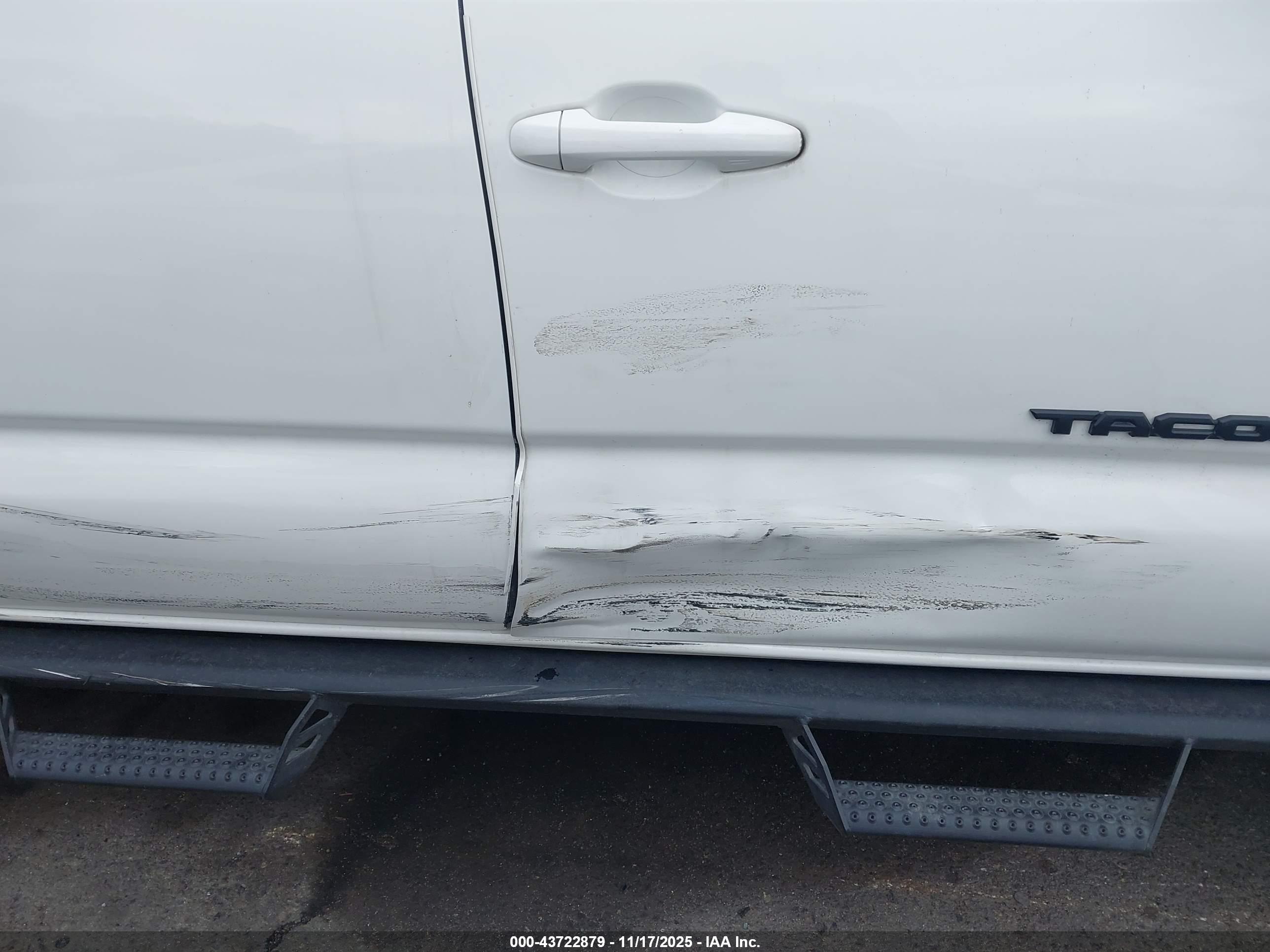 TOYOTA TACOMA image 6