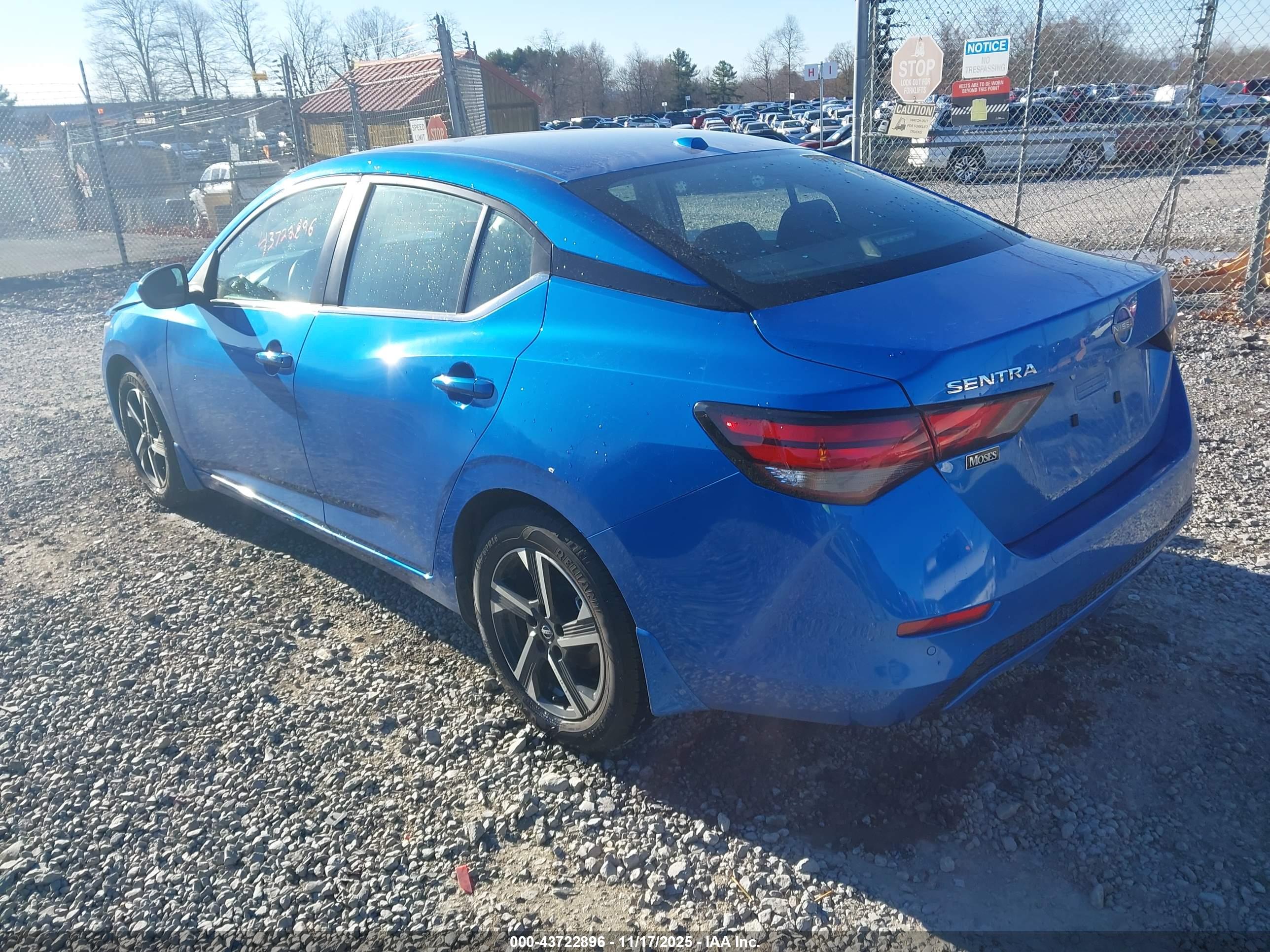 NISSAN SENTRA image 3