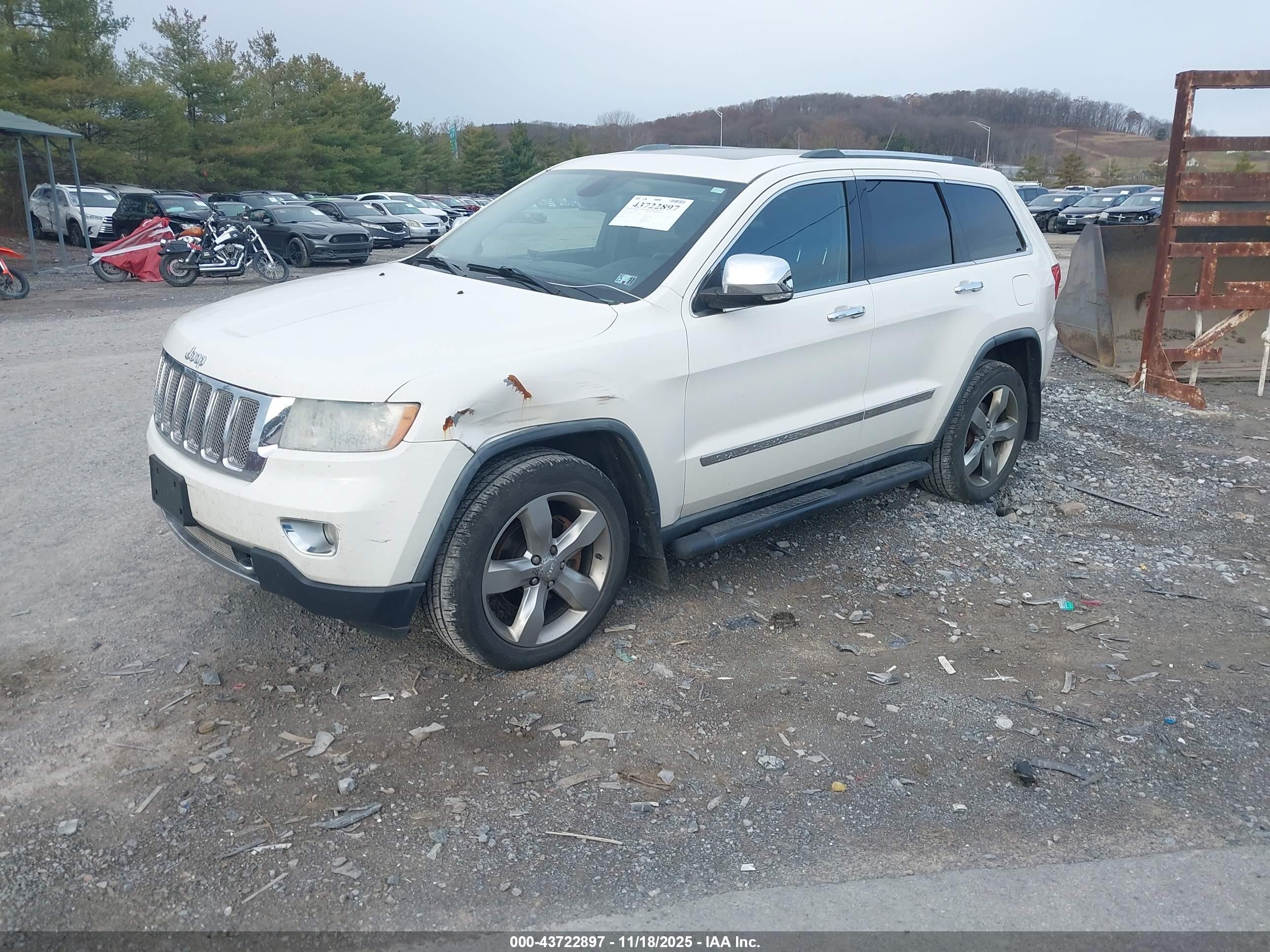 JEEP GRAND image 2