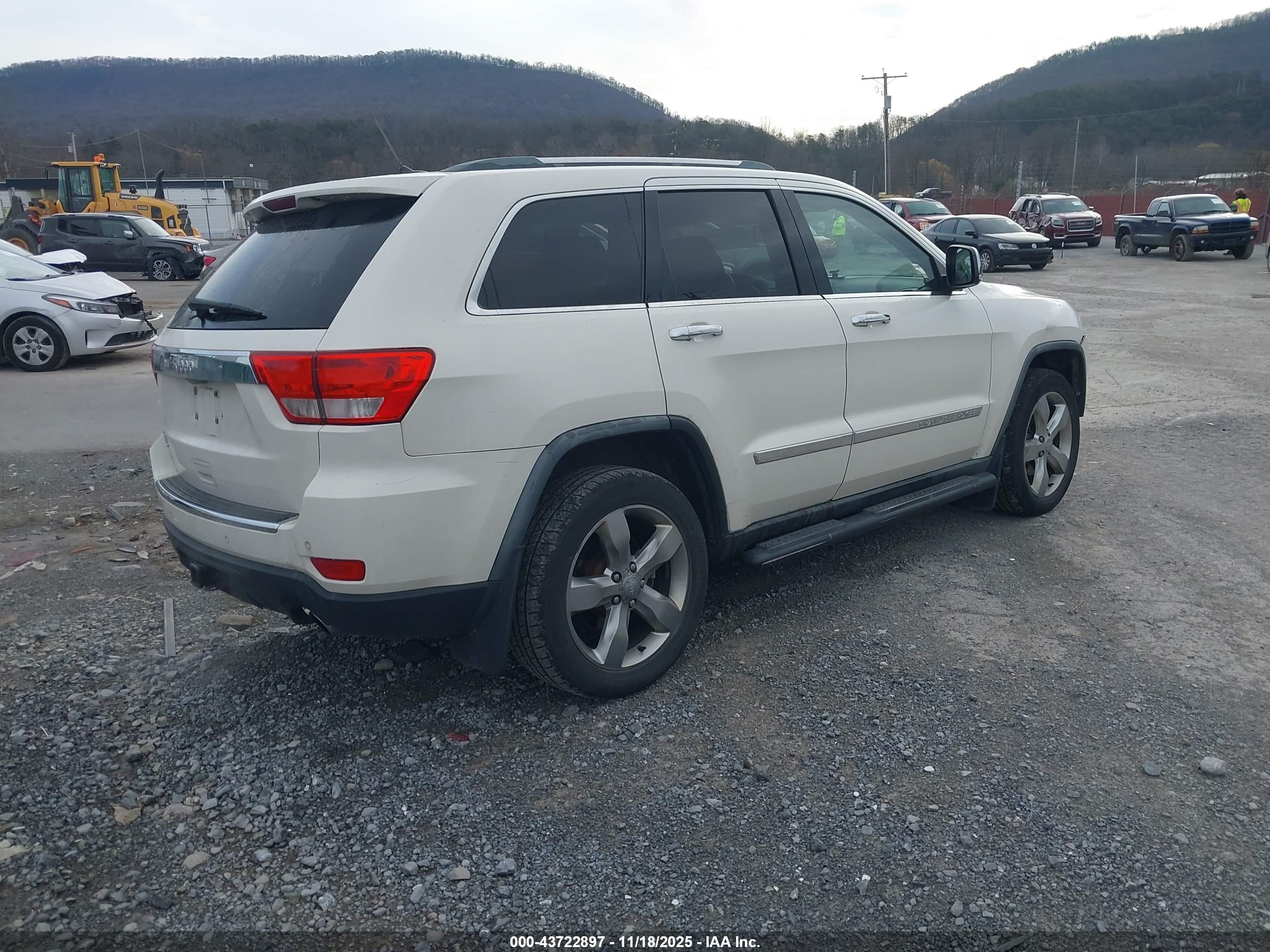 JEEP GRAND image 4