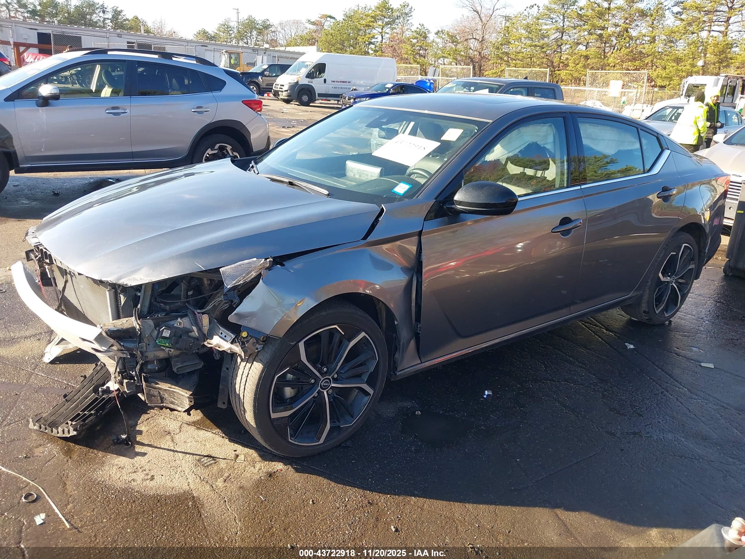 NISSAN ALTIMA image 2