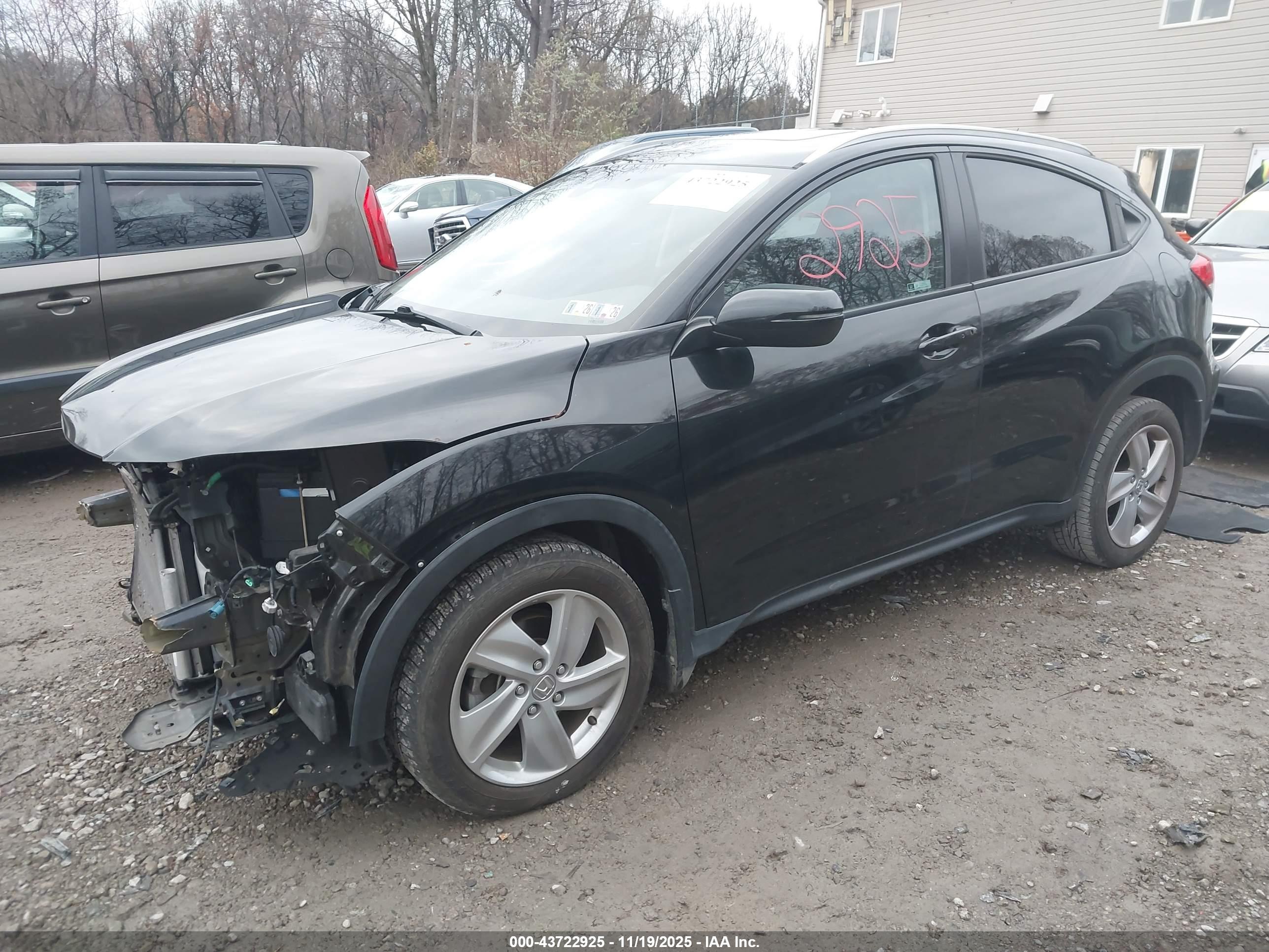 HONDA HR-V image 2