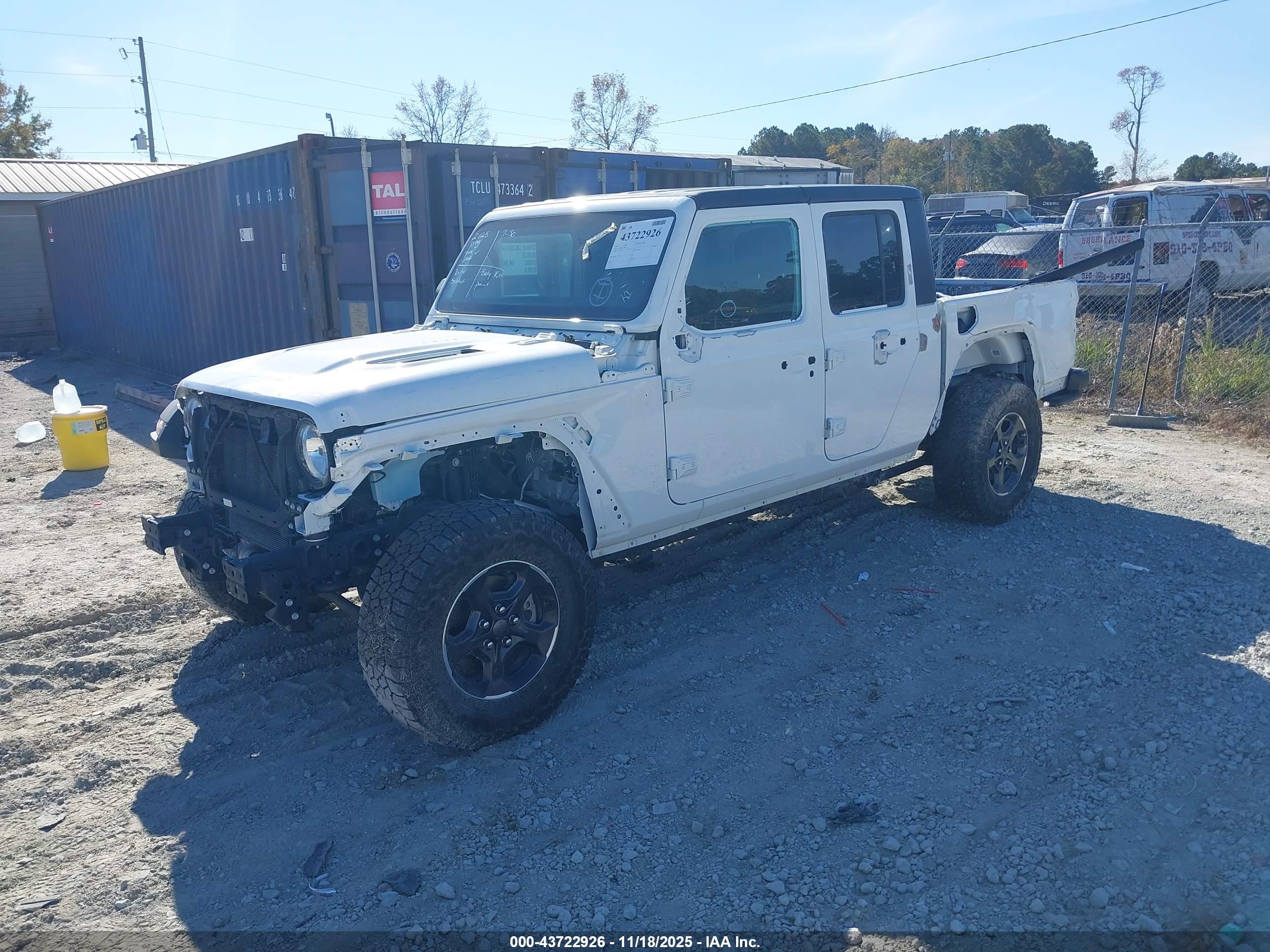 JEEP GLADIATOR image 2