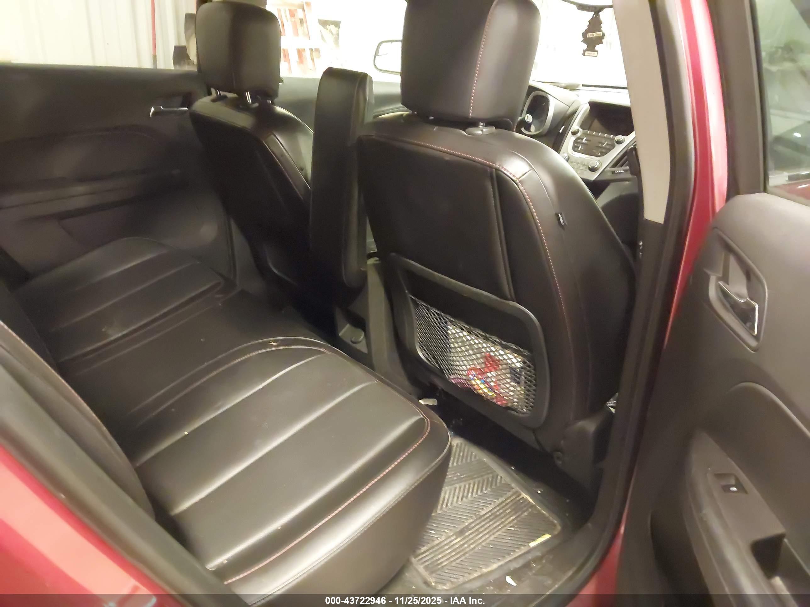 CHEVROLET EQUINOX image 8