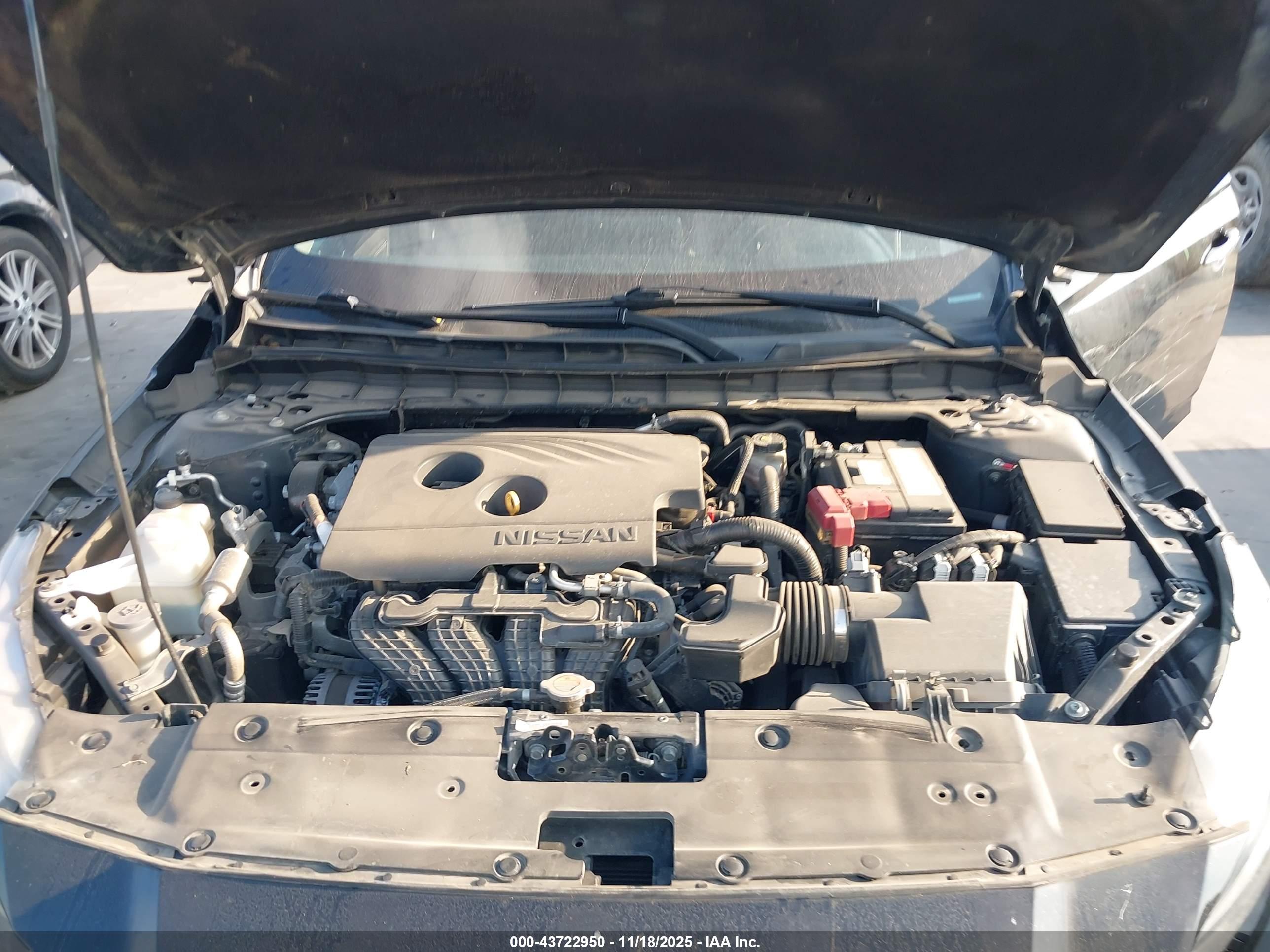 NISSAN ALTIMA image 10