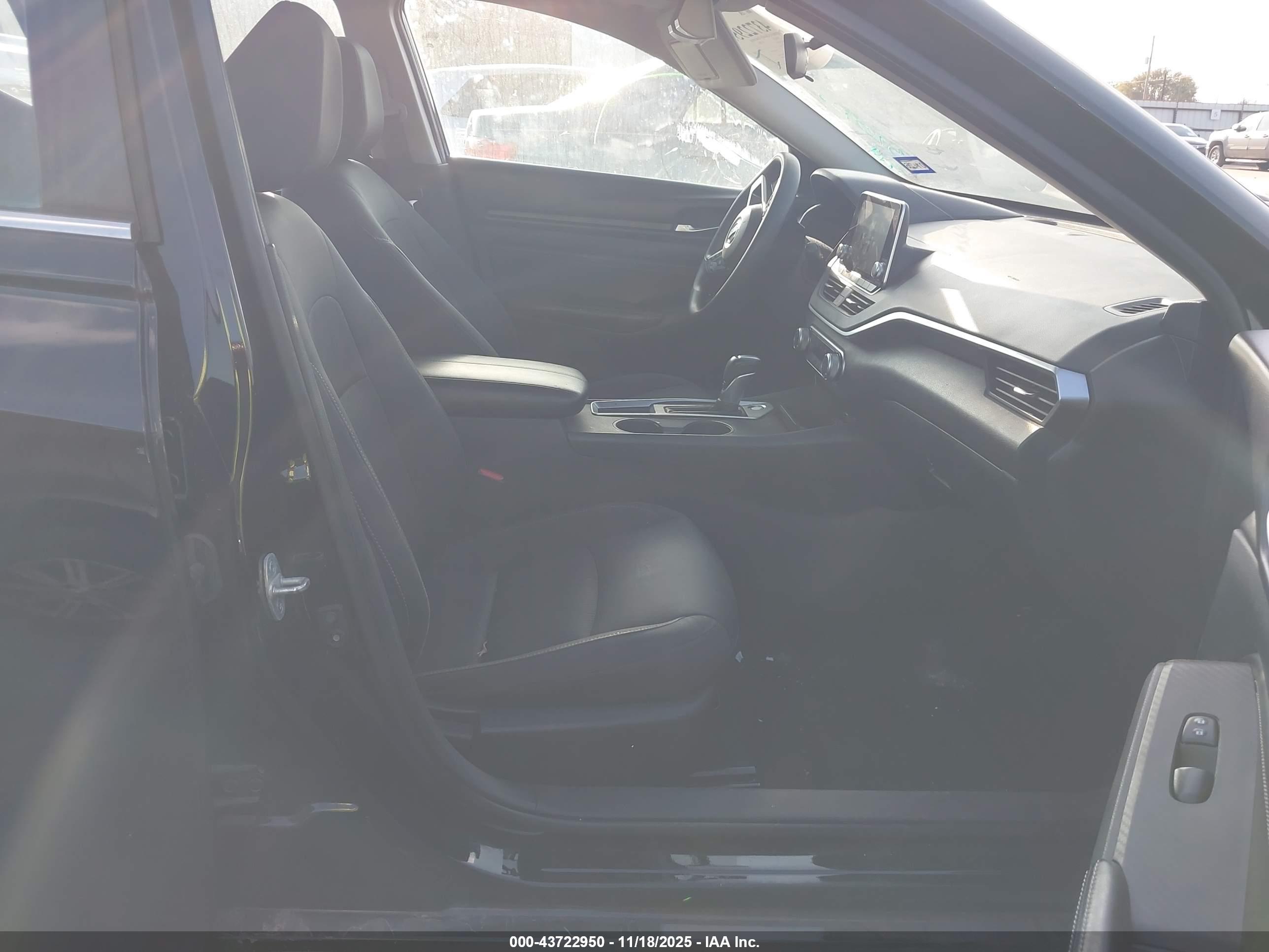 NISSAN ALTIMA image 5