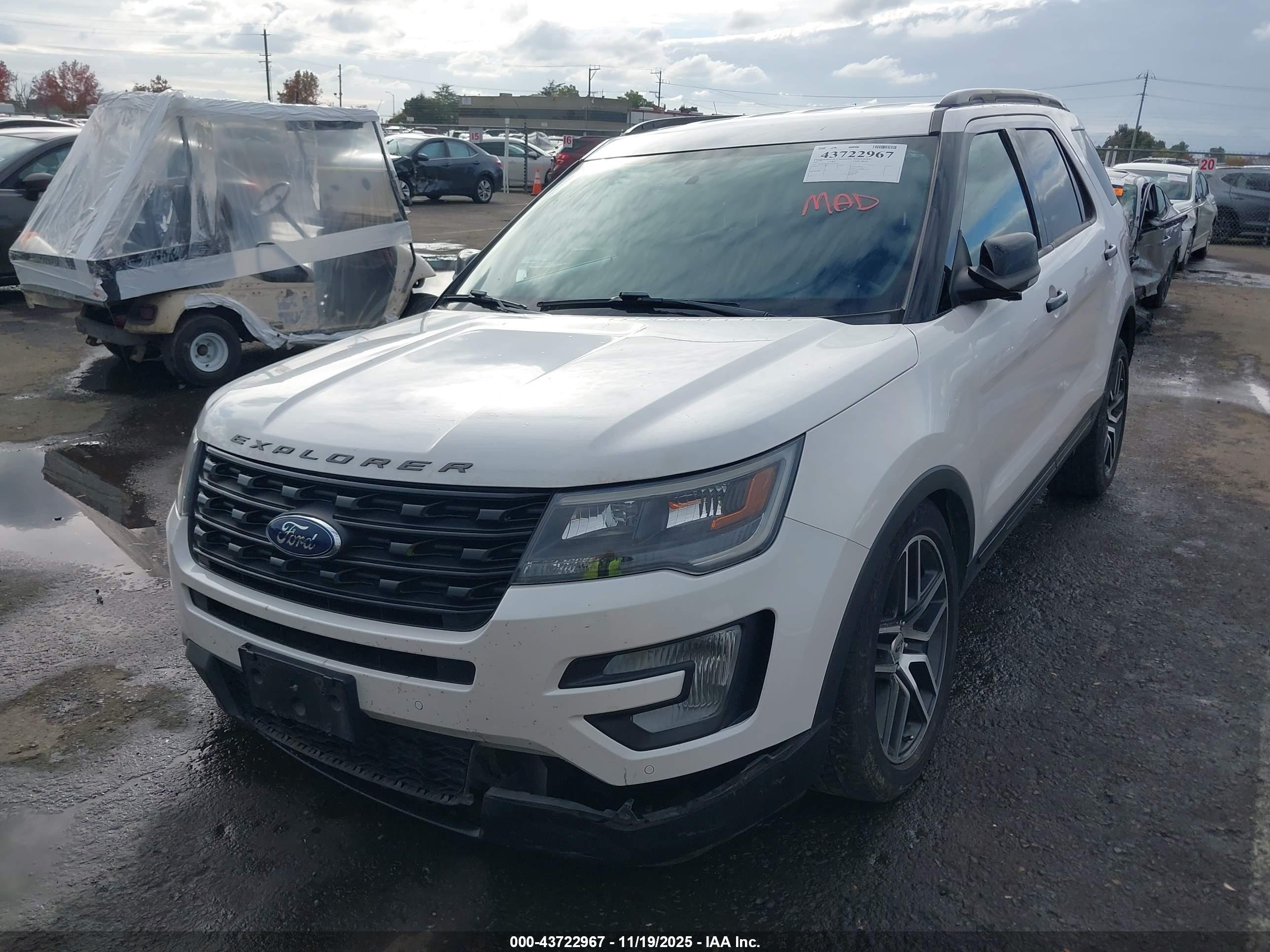 FORD EXPLORER image 2