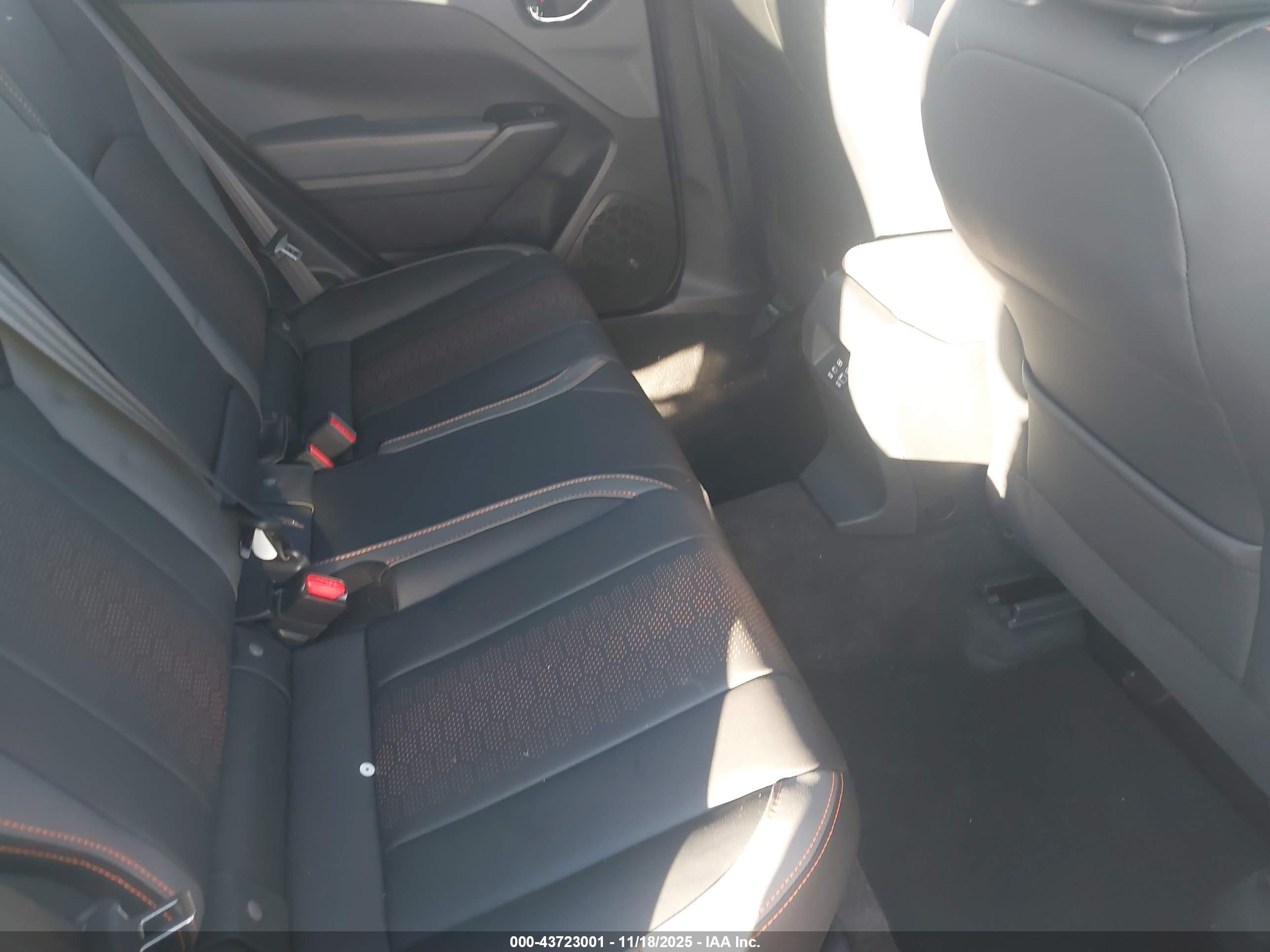 SUBARU CROSSTREK image 8