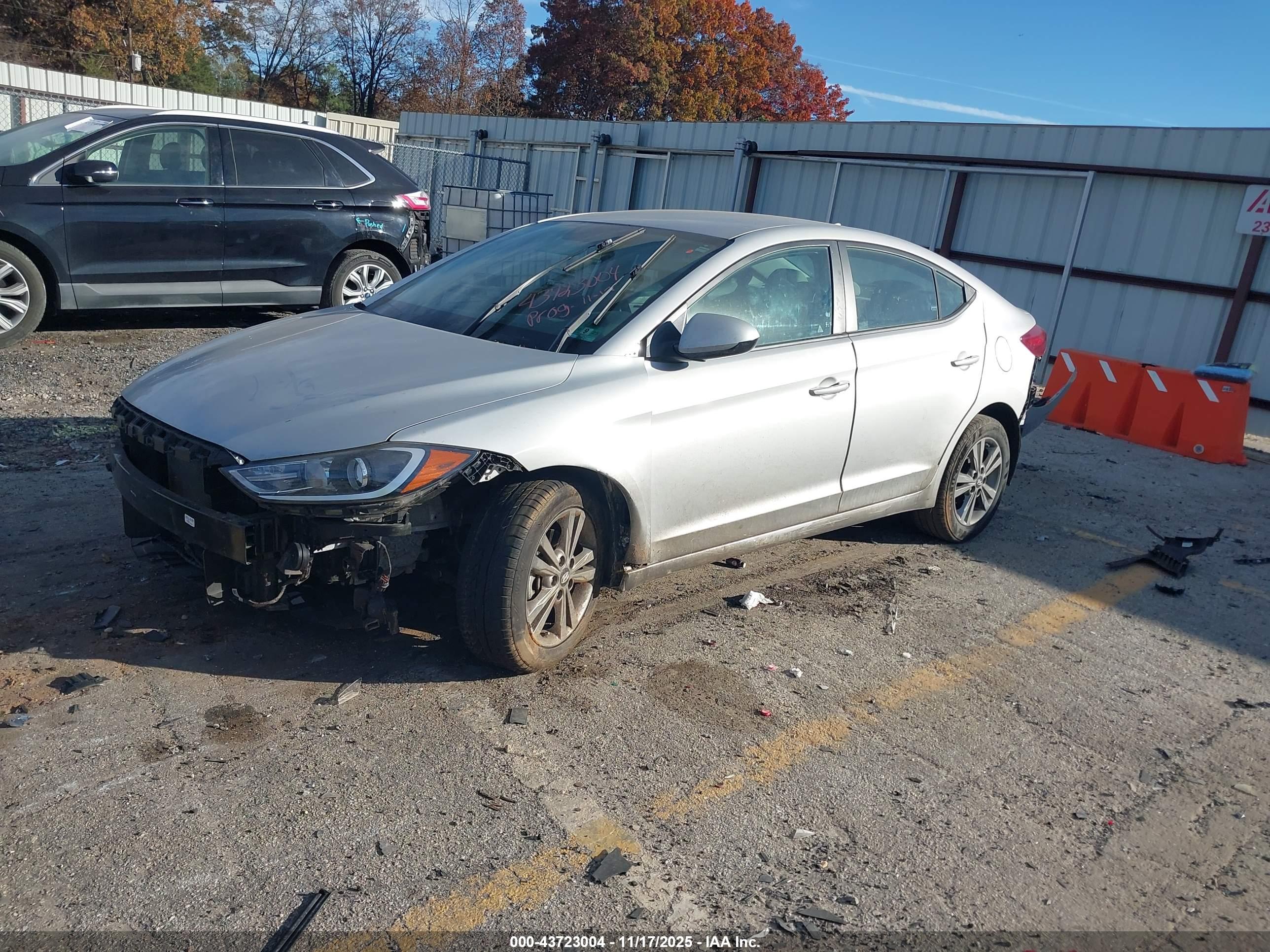 HYUNDAI ELANTRA image 2