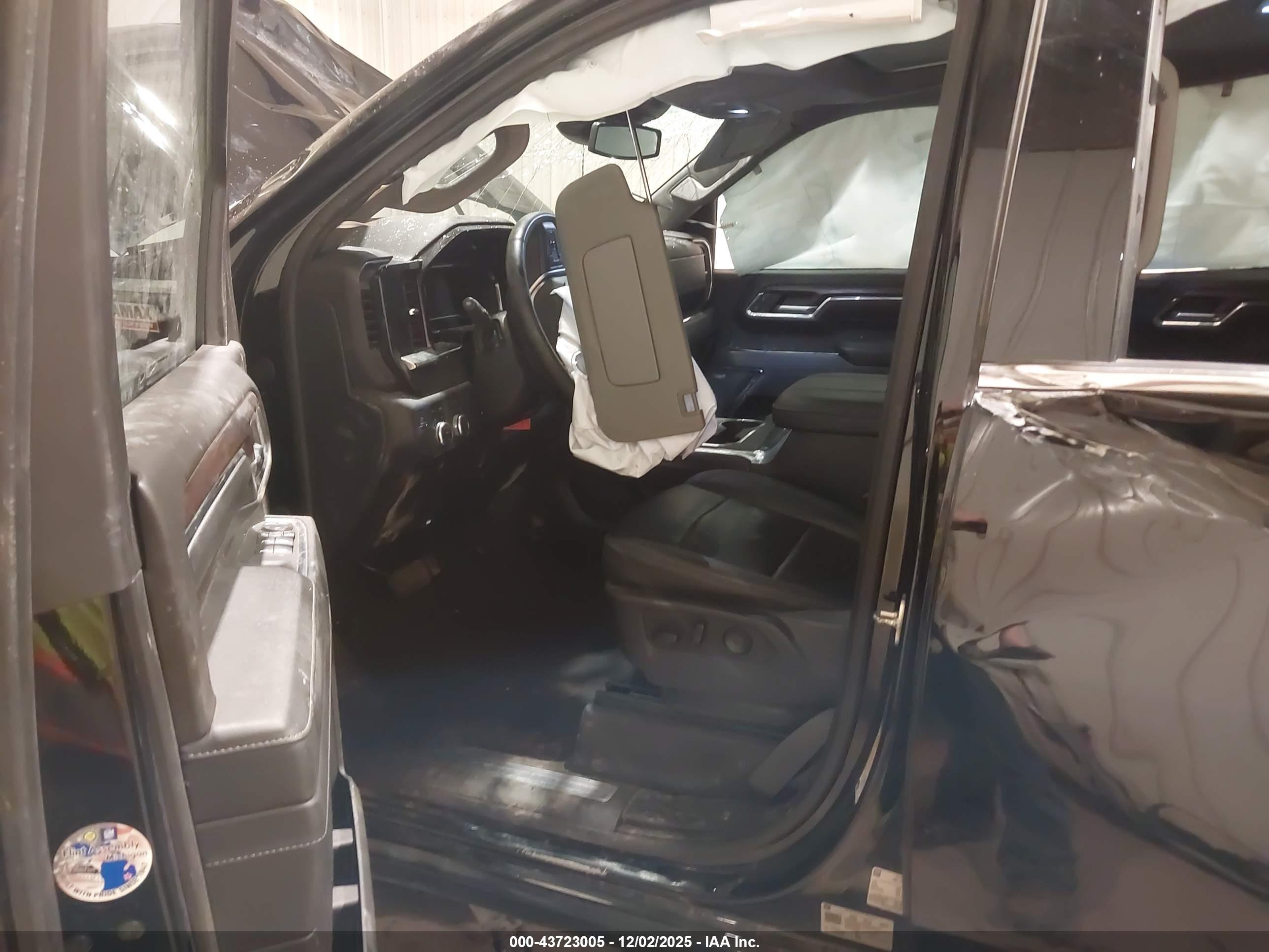 GMC SIERRA image 5