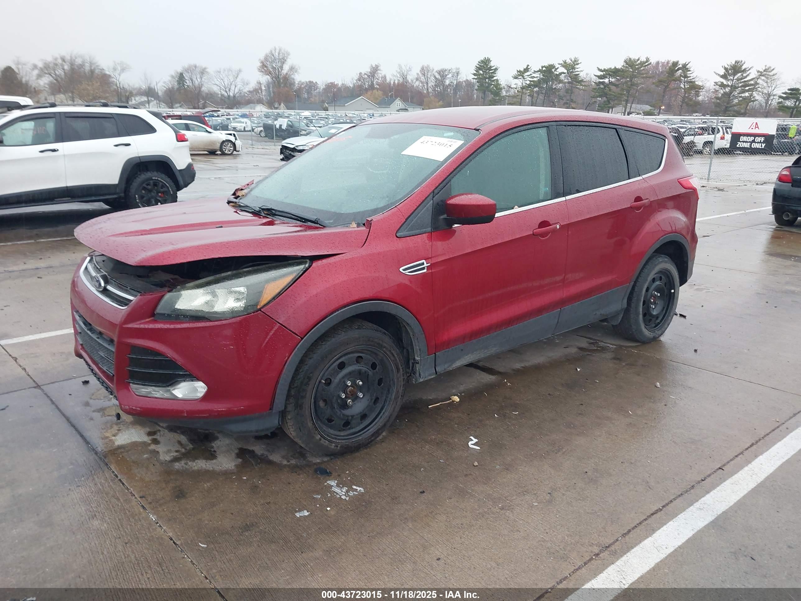 FORD ESCAPE image 2