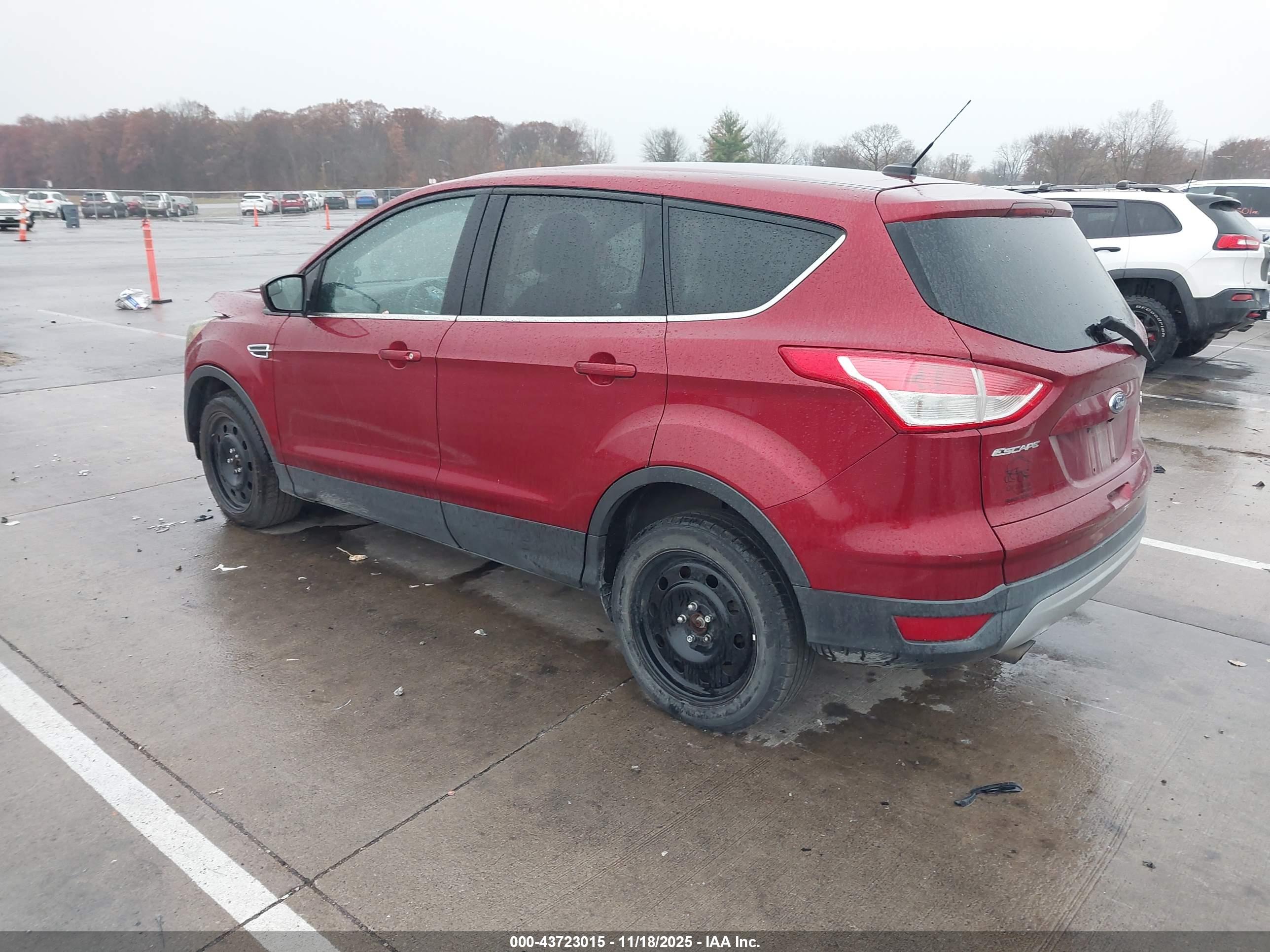 FORD ESCAPE image 3