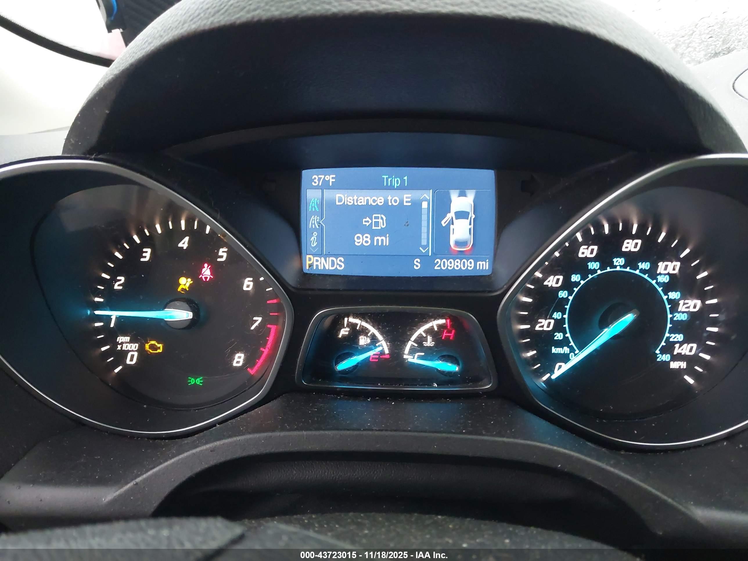 FORD ESCAPE image 7