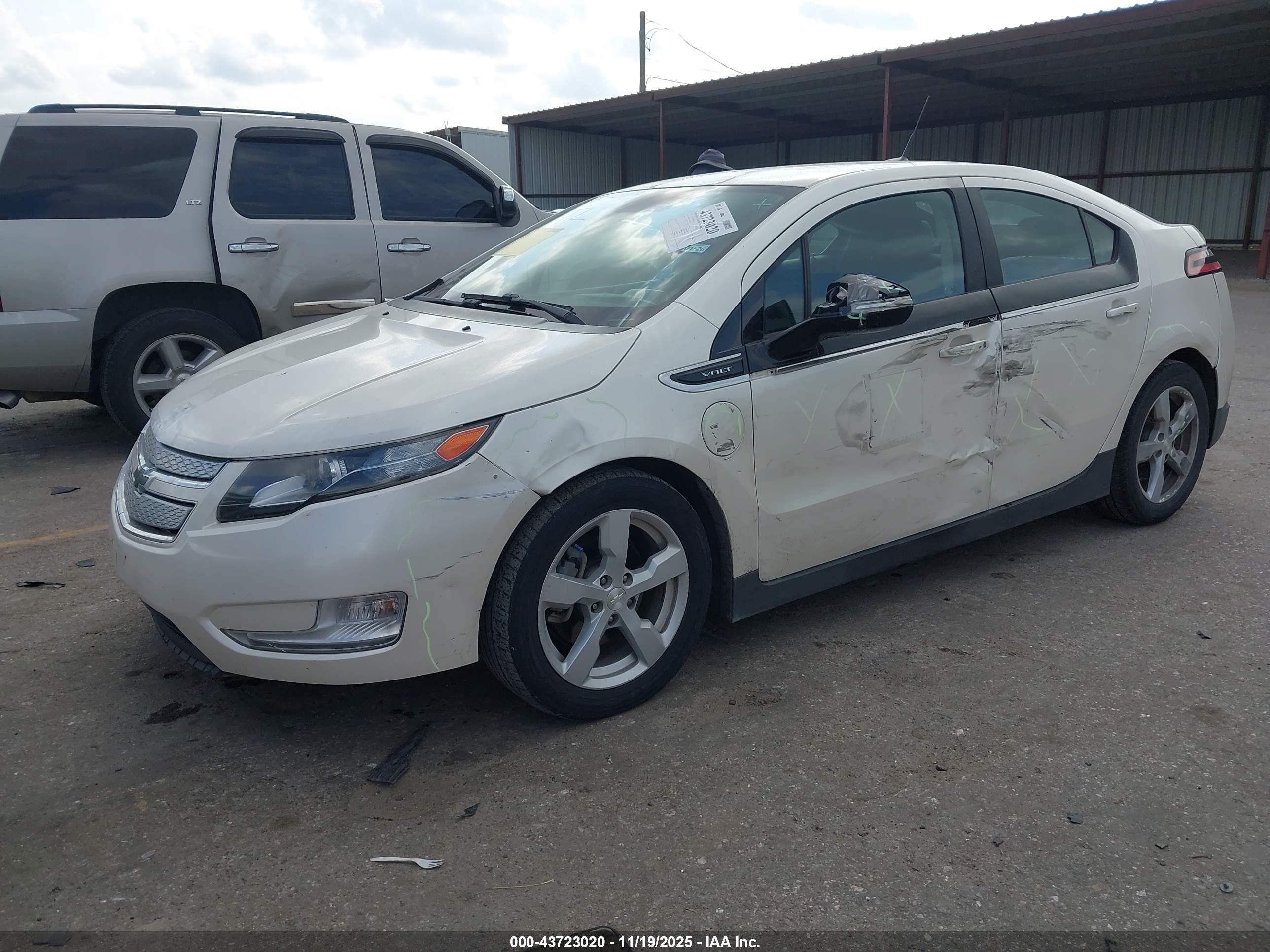 CHEVROLET VOLT image 2