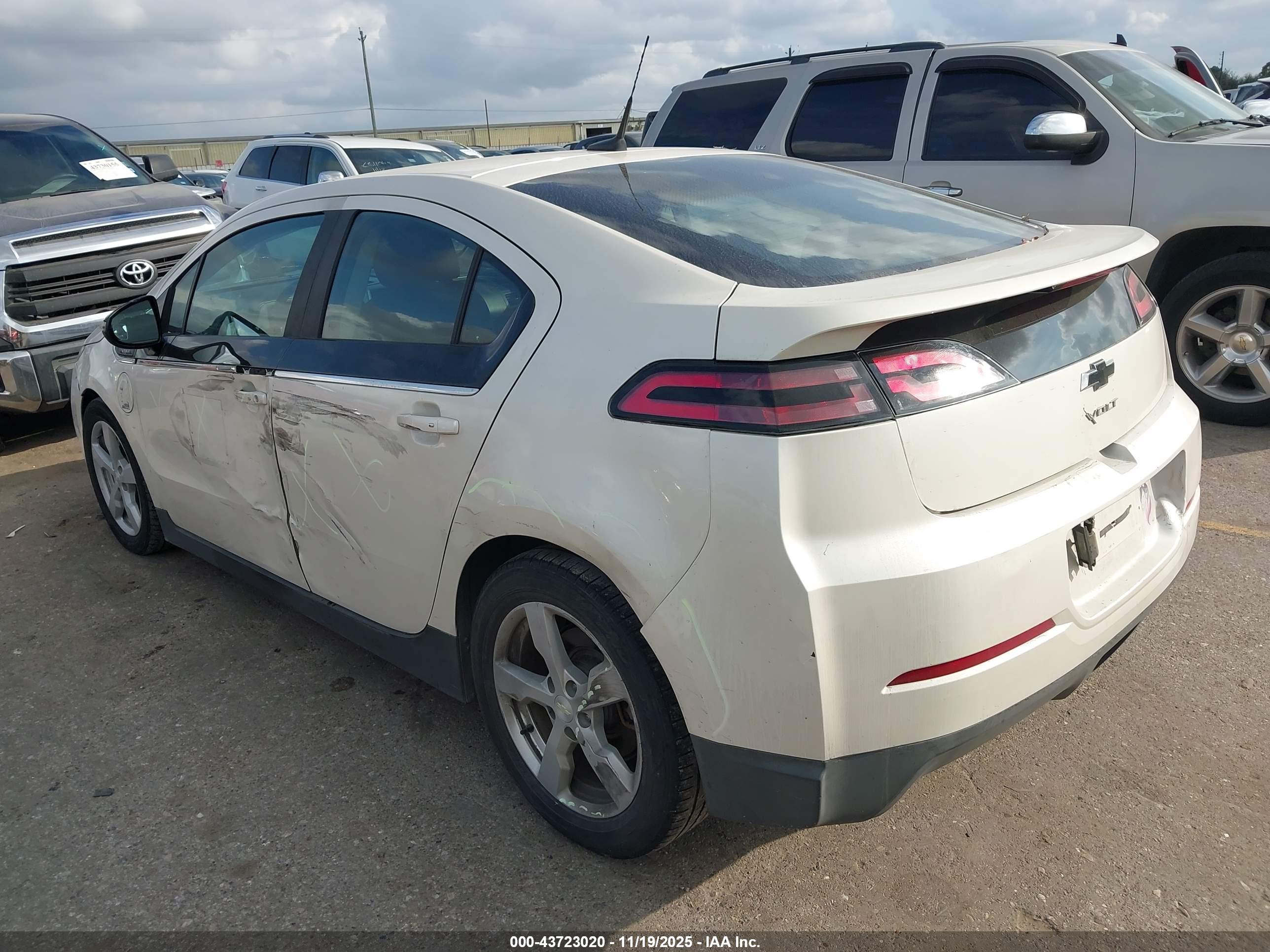 CHEVROLET VOLT image 3
