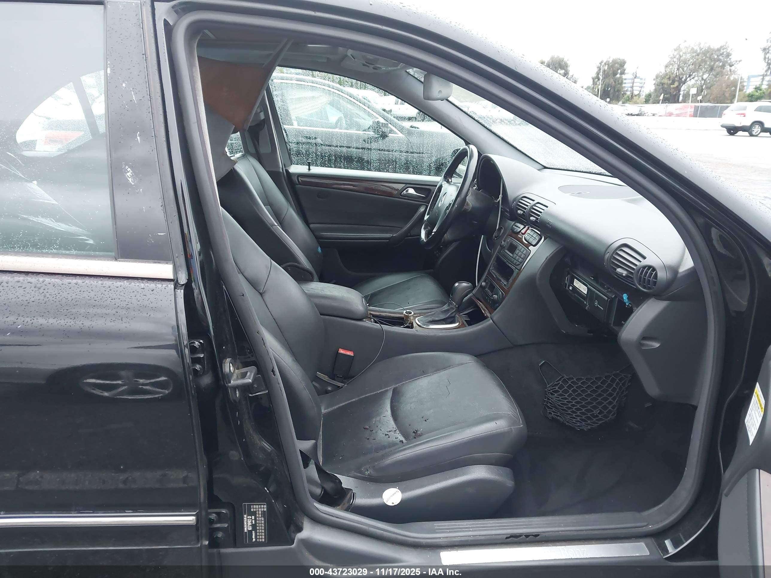 MERCEDES-BENZ C image 5