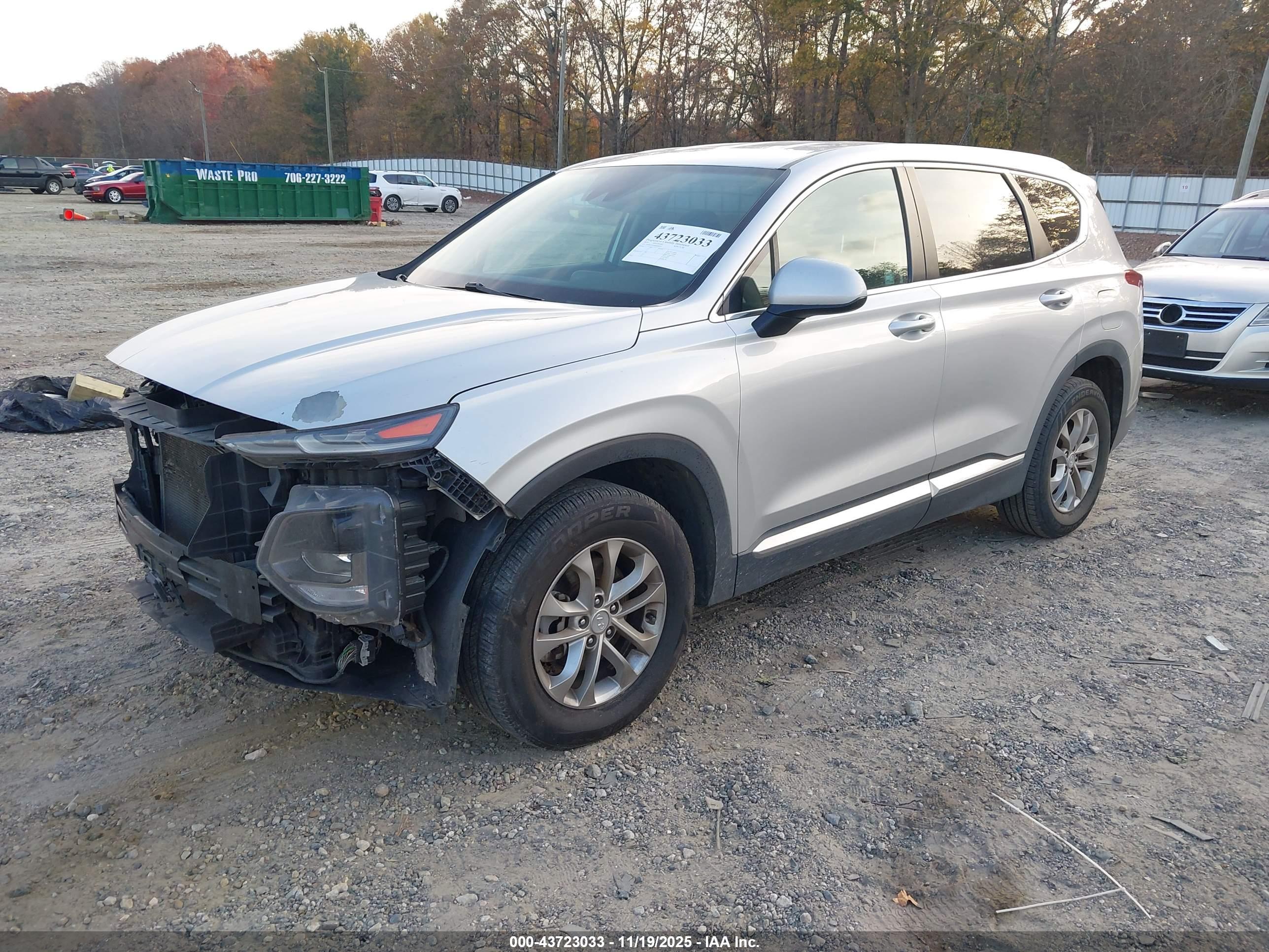 HYUNDAI SANTA image 2