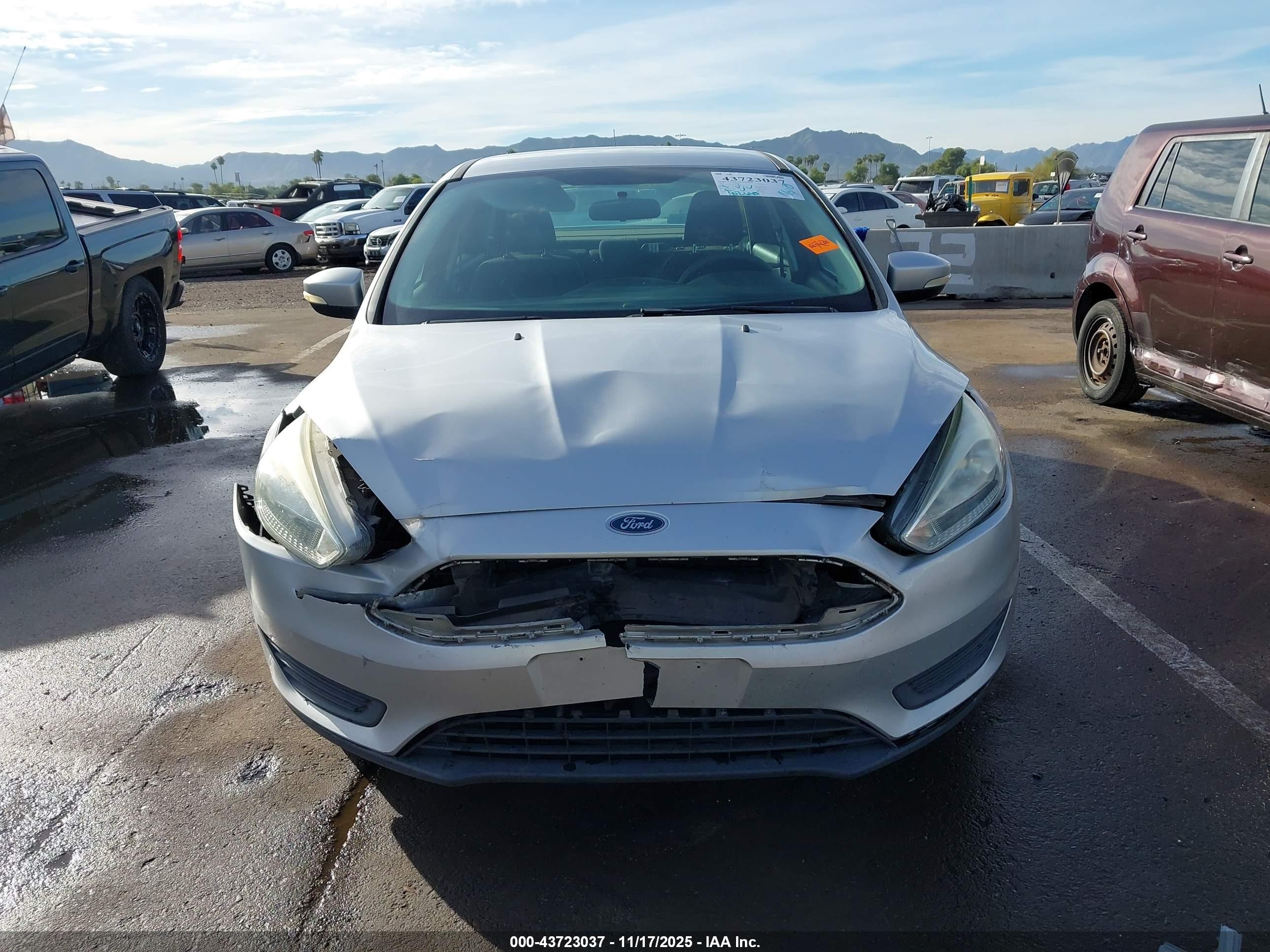 FORD FOCUS image 6
