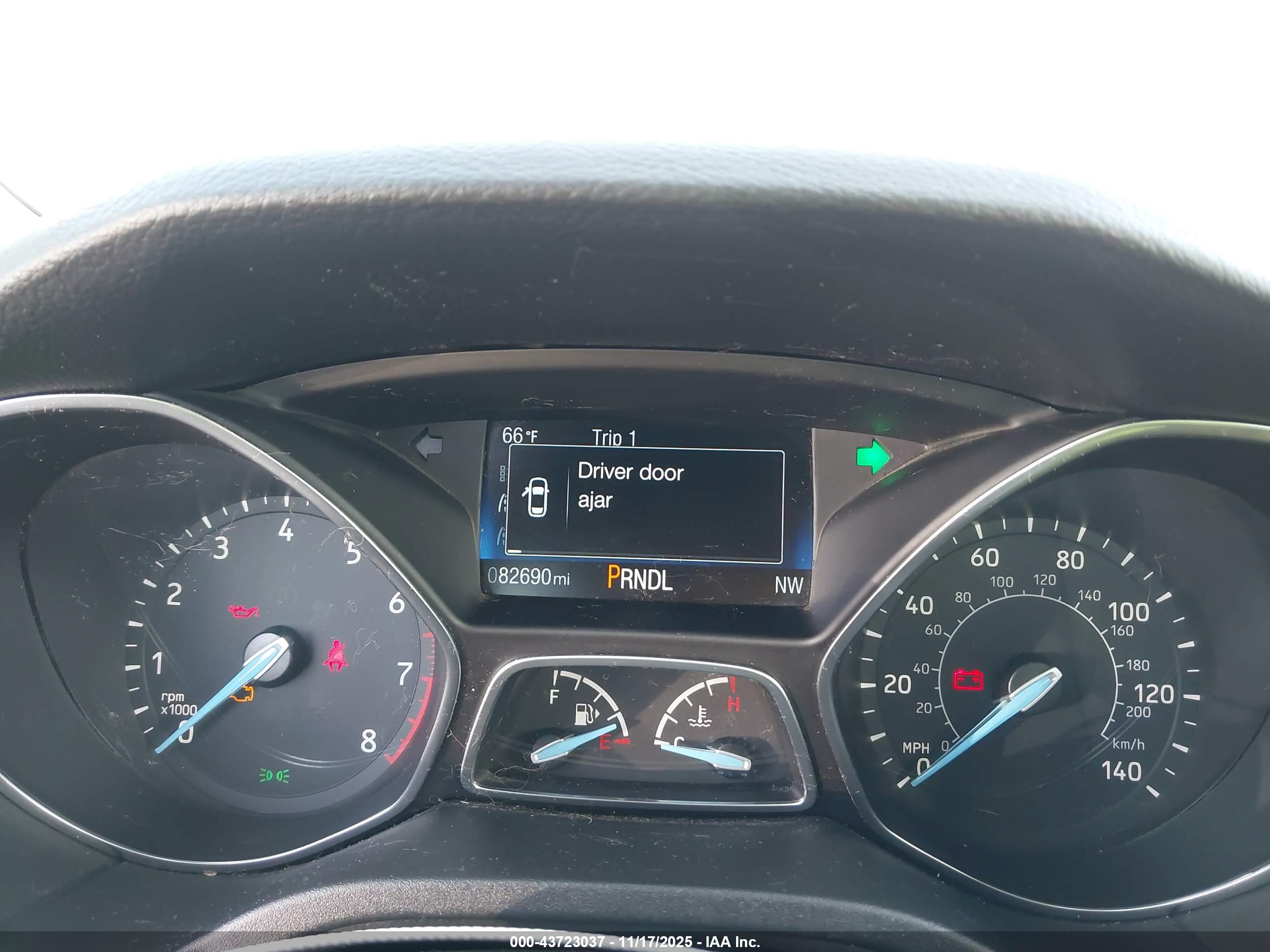 FORD FOCUS image 7