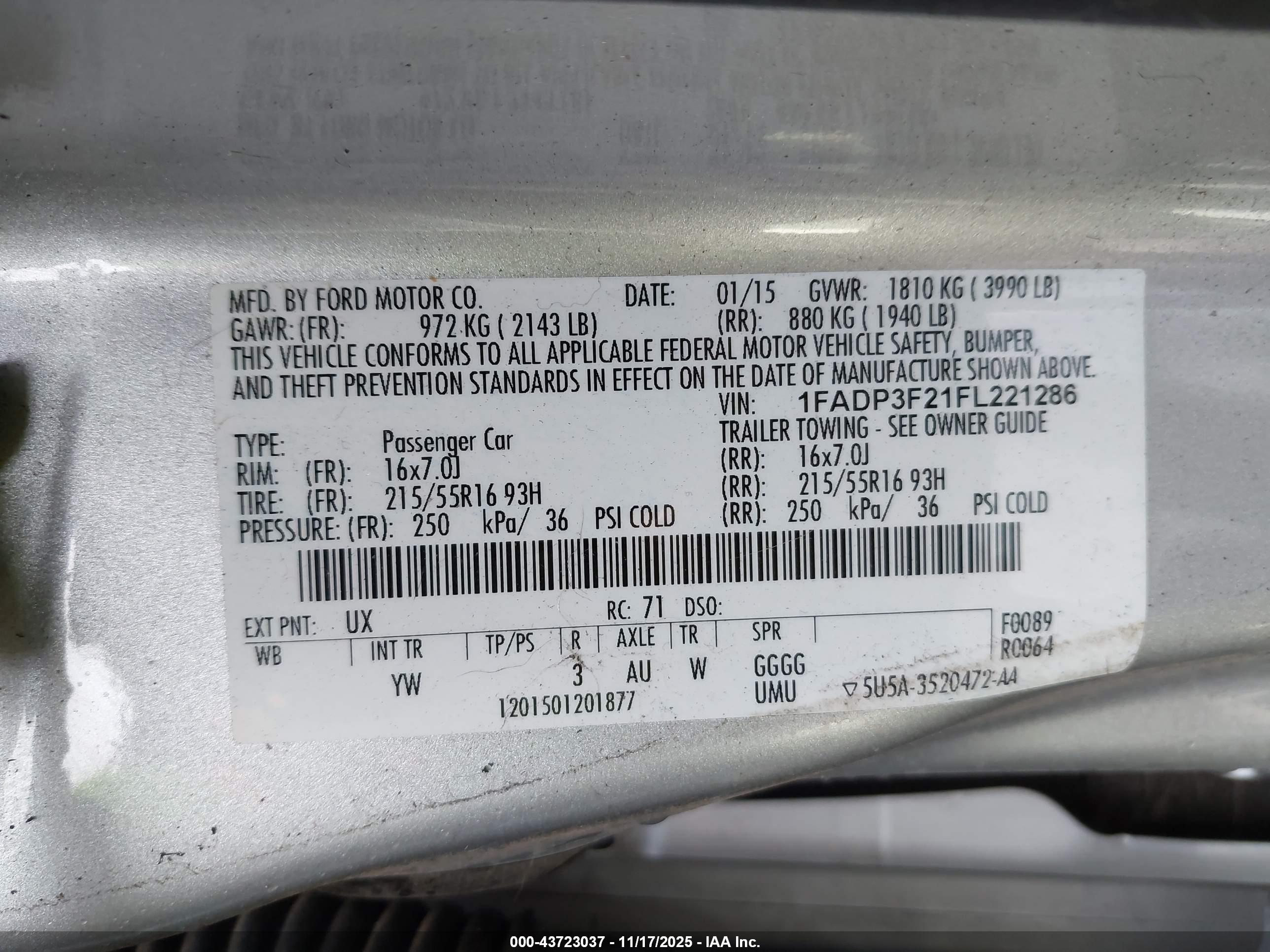FORD FOCUS image 9