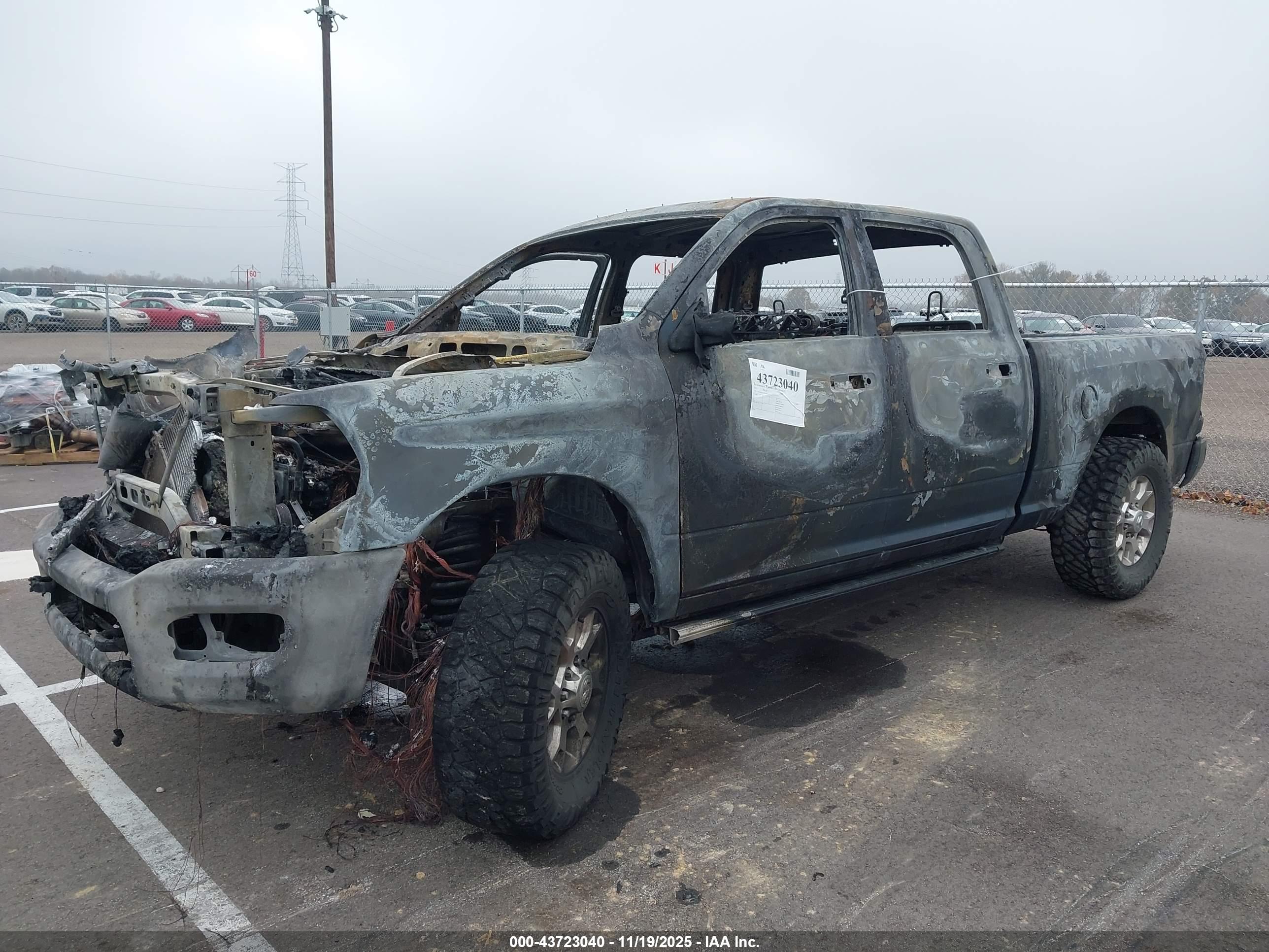 RAM 2500 image 2