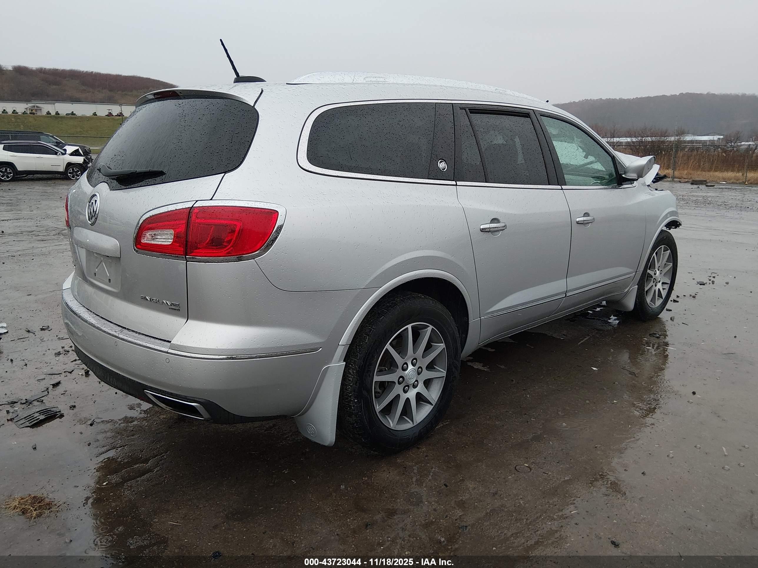 BUICK ENCLAVE image 4