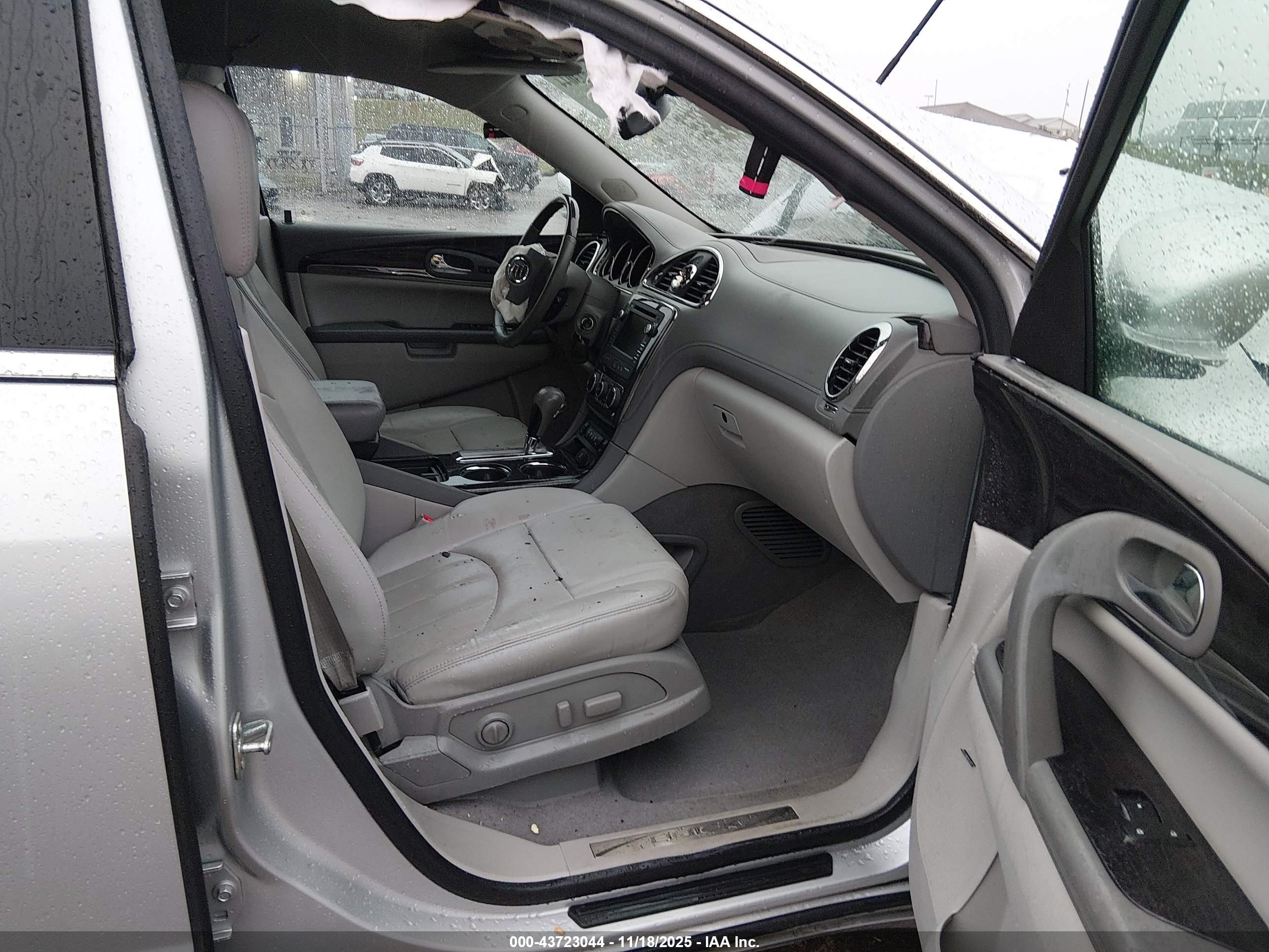 BUICK ENCLAVE image 5
