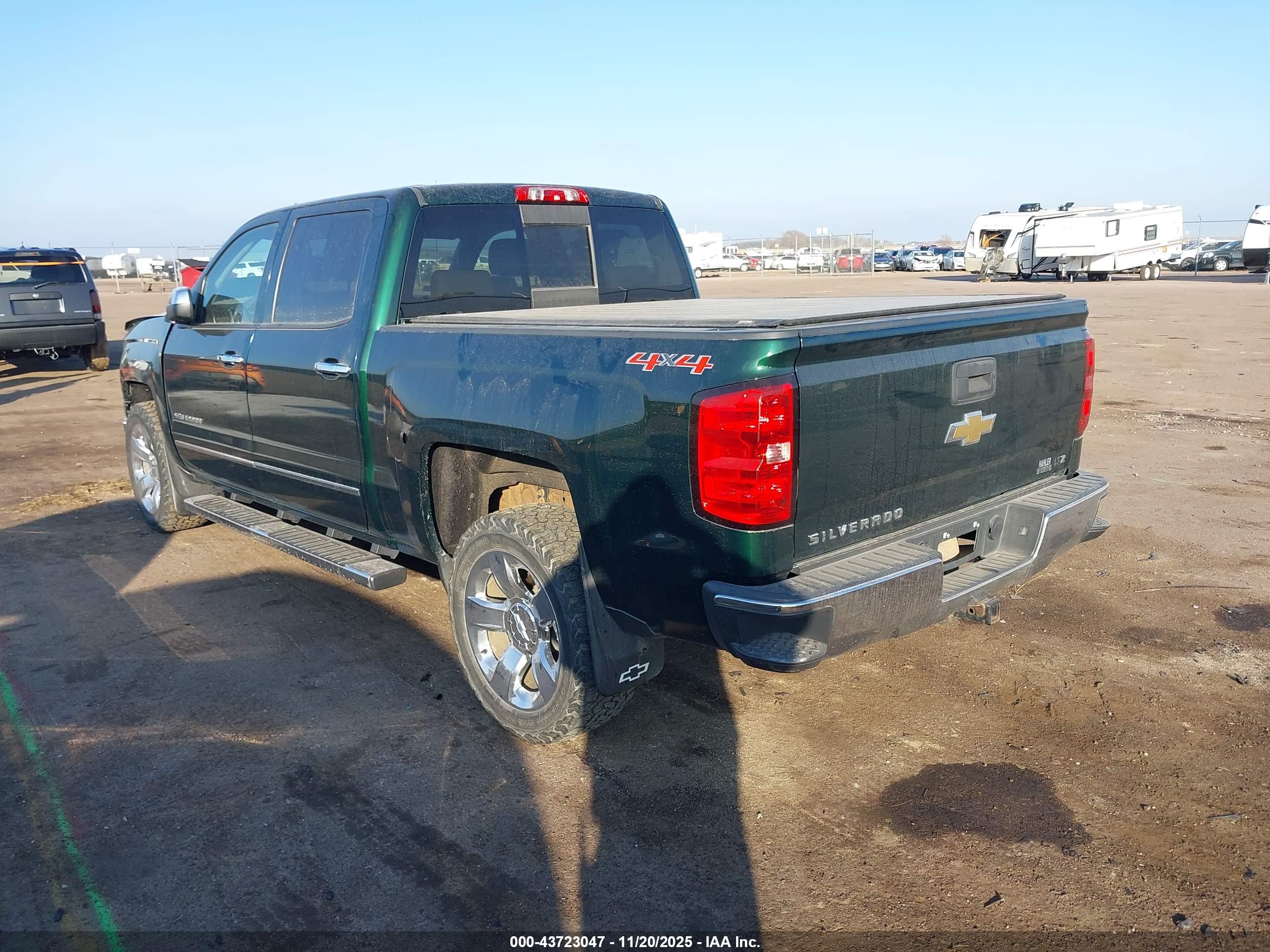 CHEVROLET SILVERADO image 3