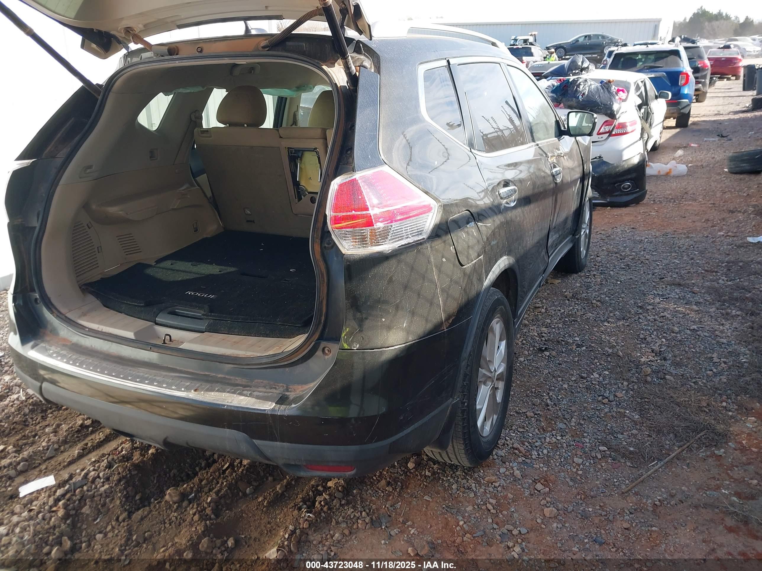 NISSAN ROGUE image 4