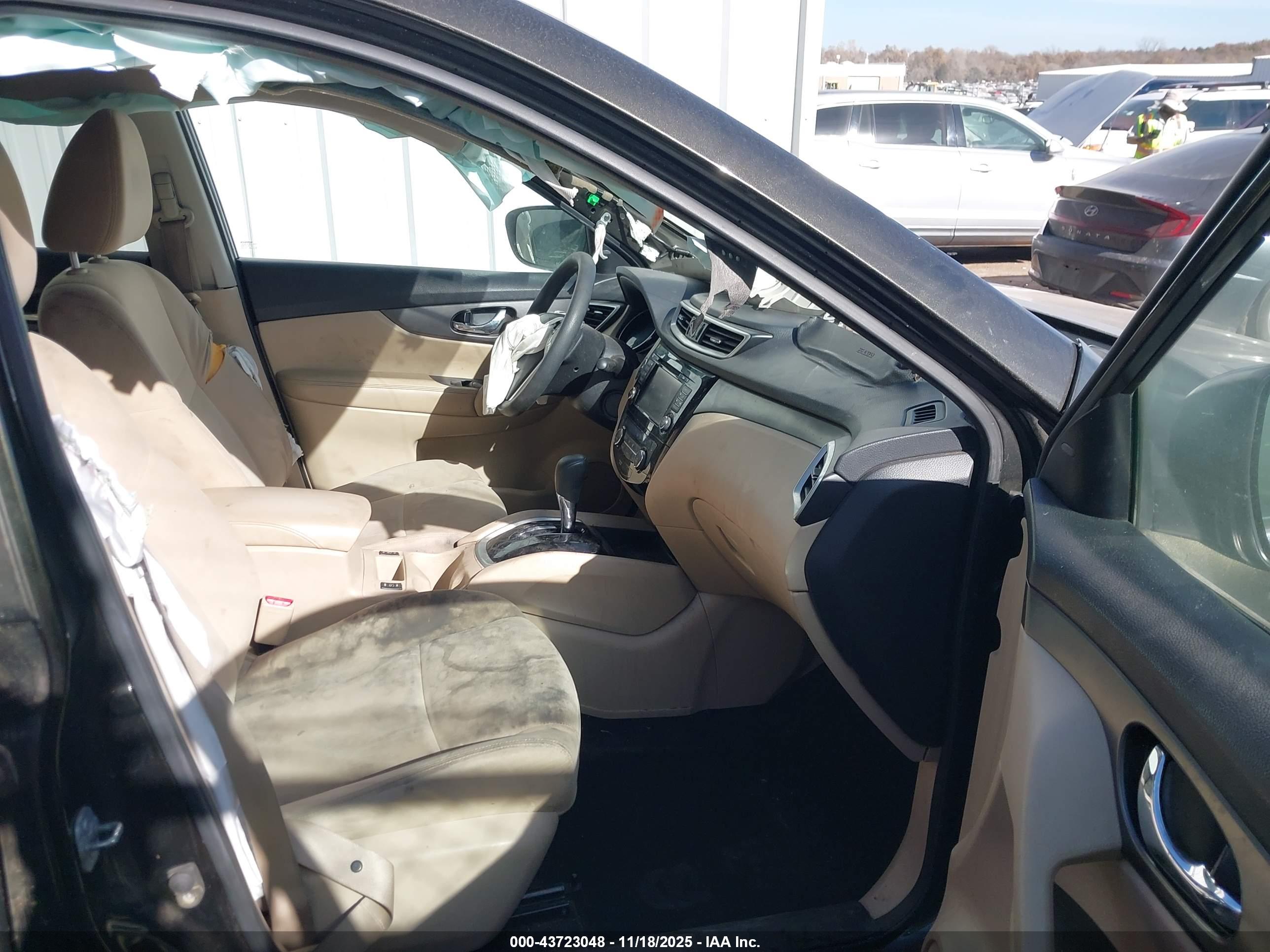 NISSAN ROGUE image 5
