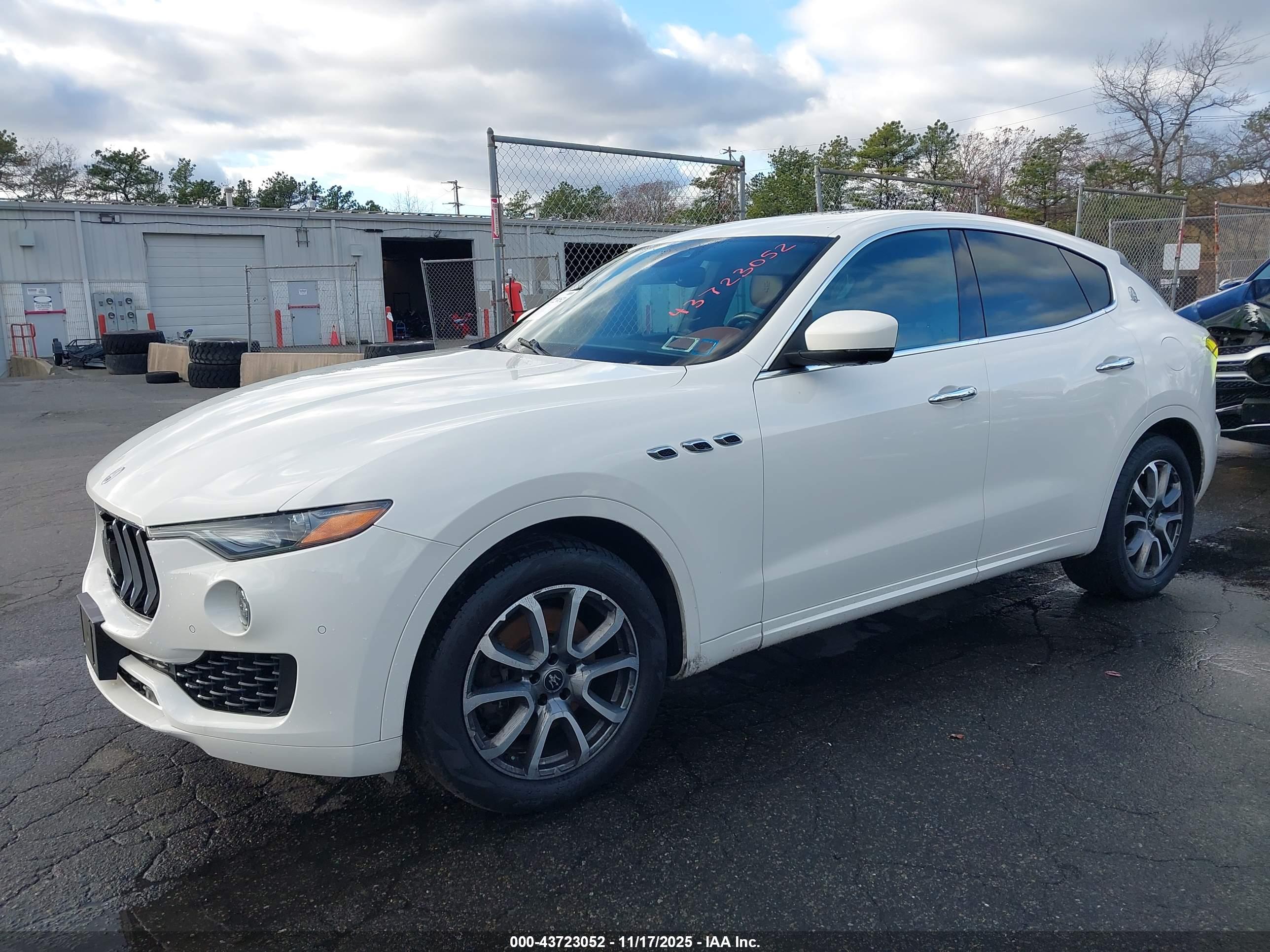 MASERATI LEVANTE image 2