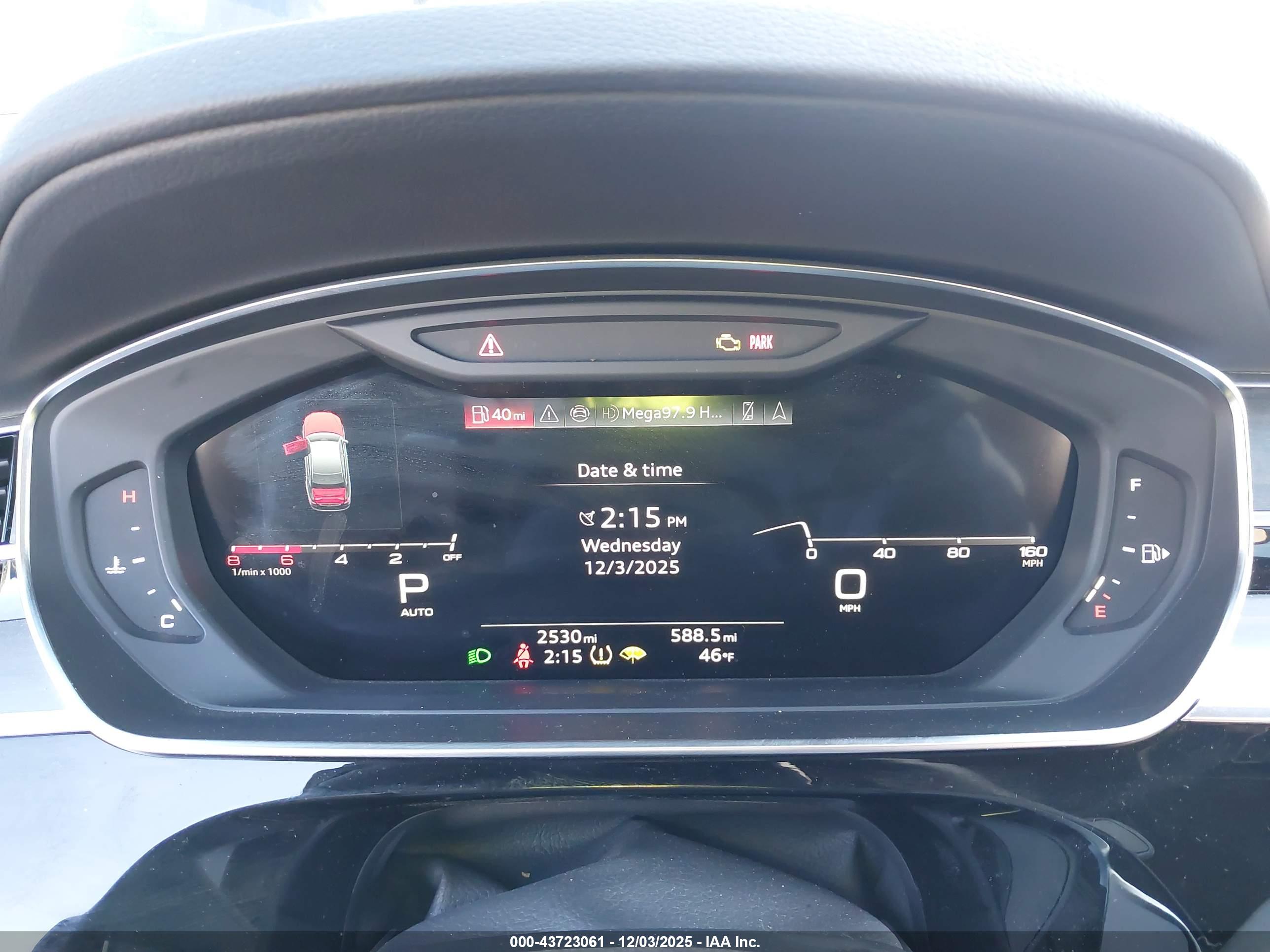 AUDI A8 image 7