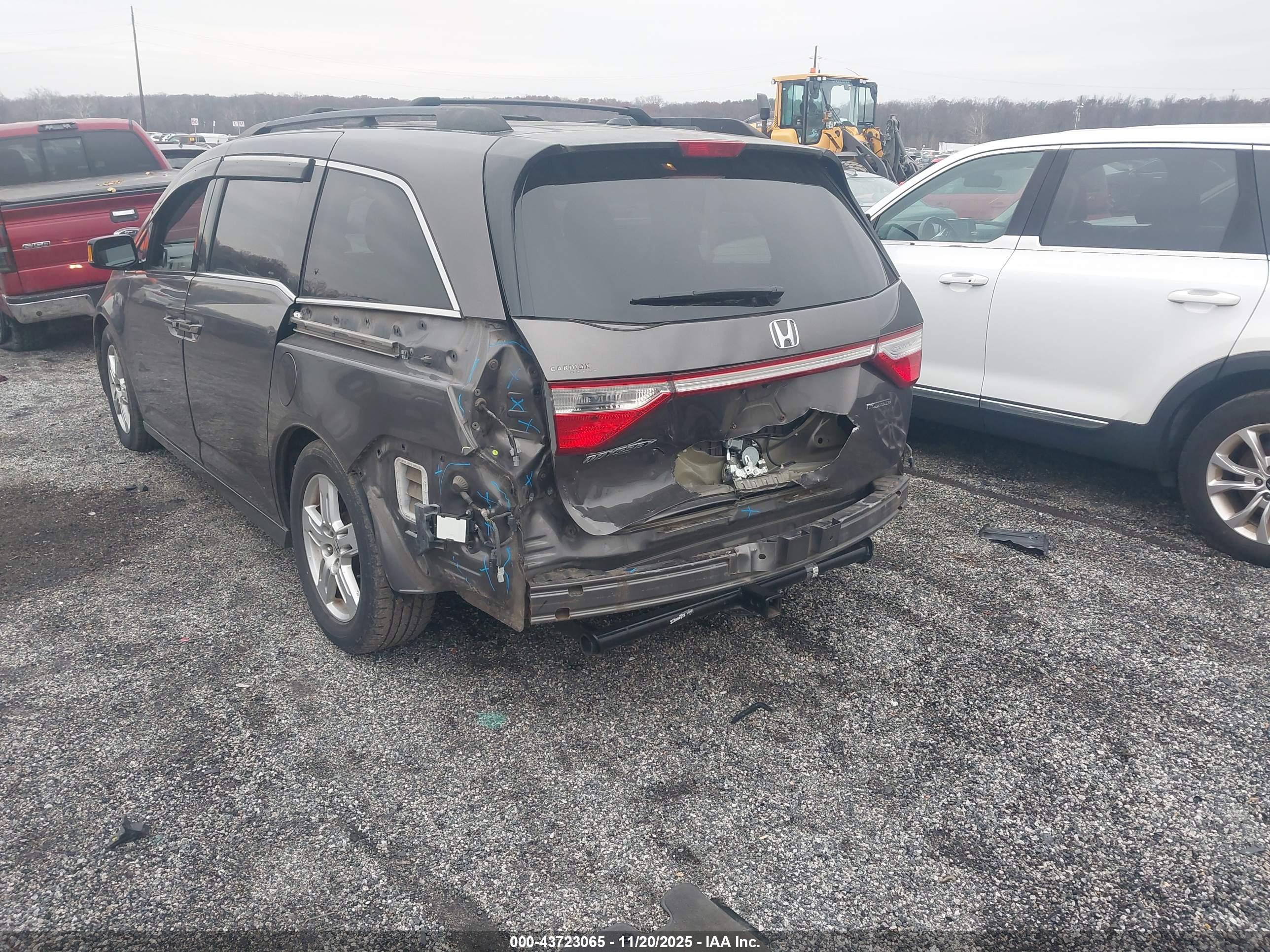 HONDA ODYSSEY image 3