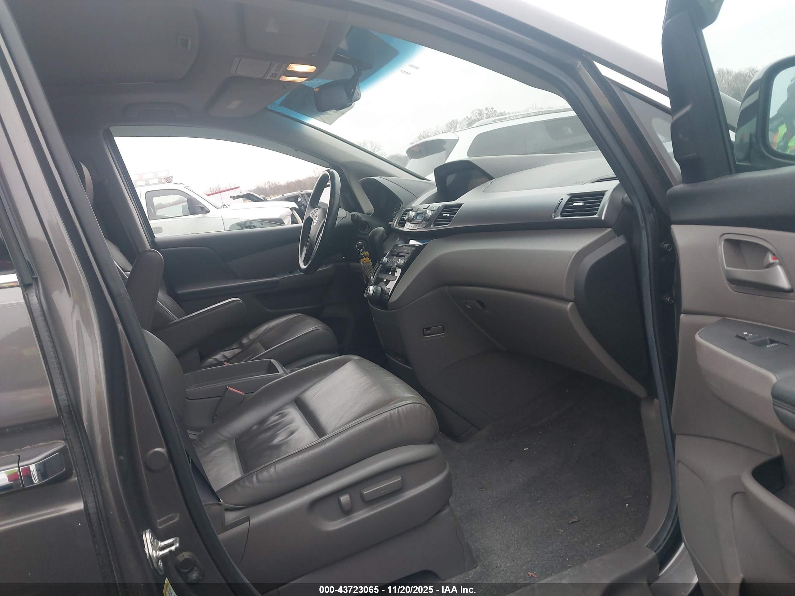 HONDA ODYSSEY image 5
