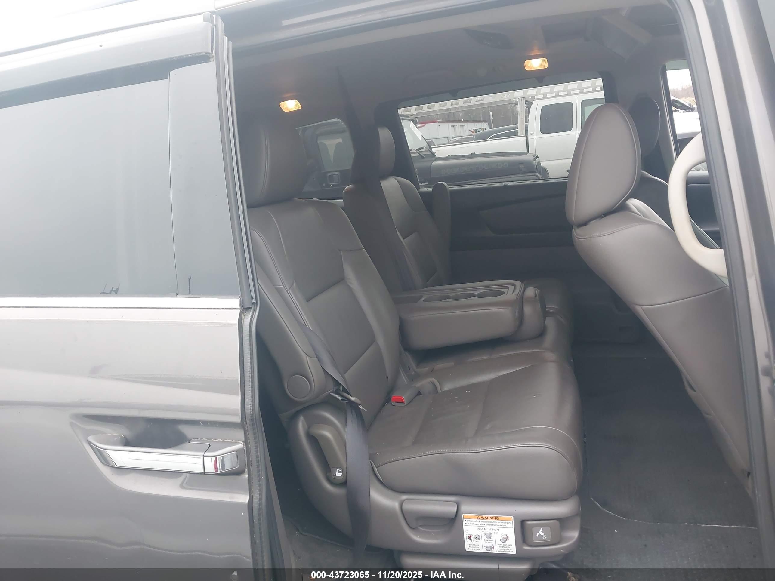 HONDA ODYSSEY image 8