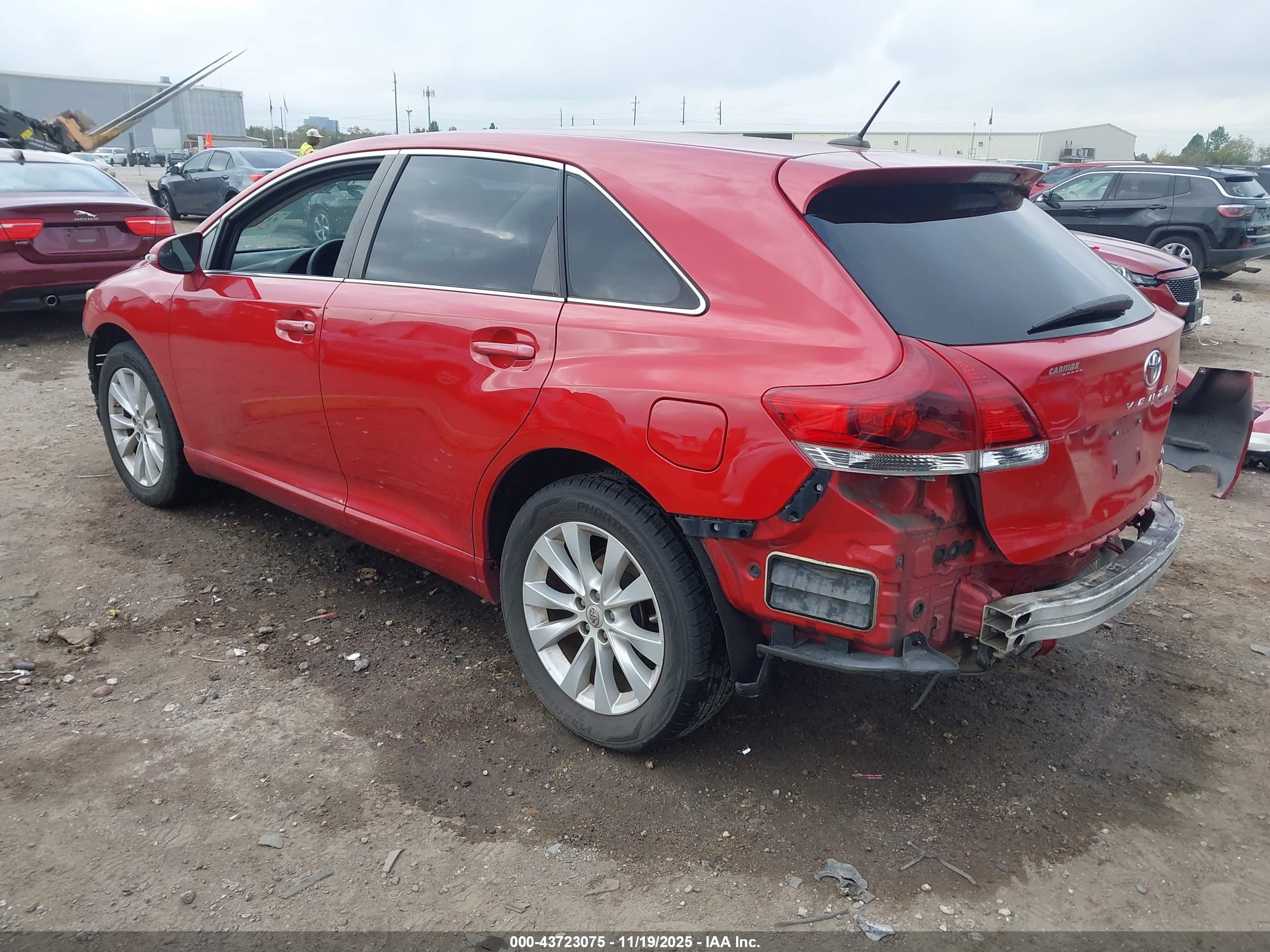 TOYOTA VENZA image 3