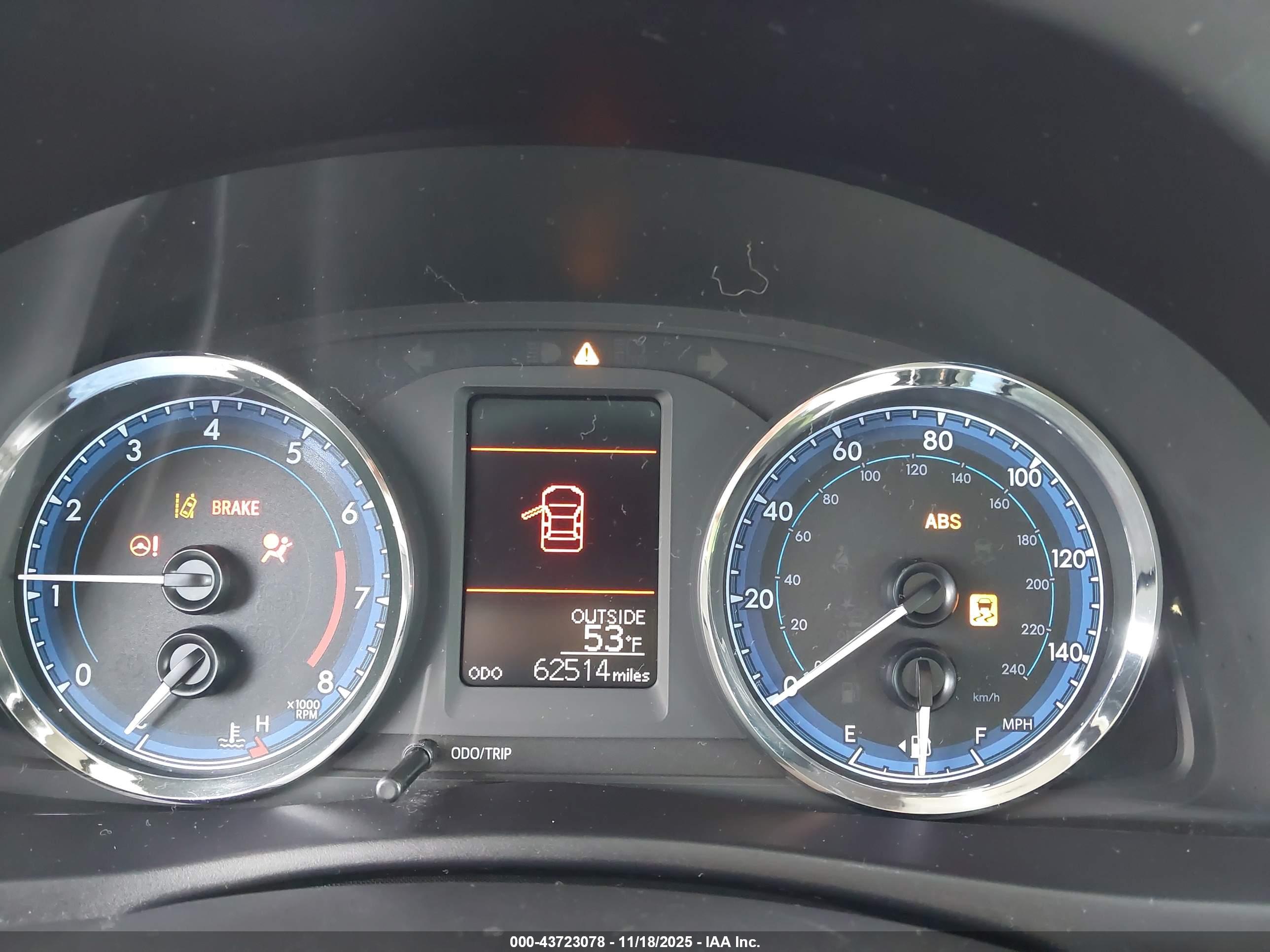 TOYOTA COROLLA image 7