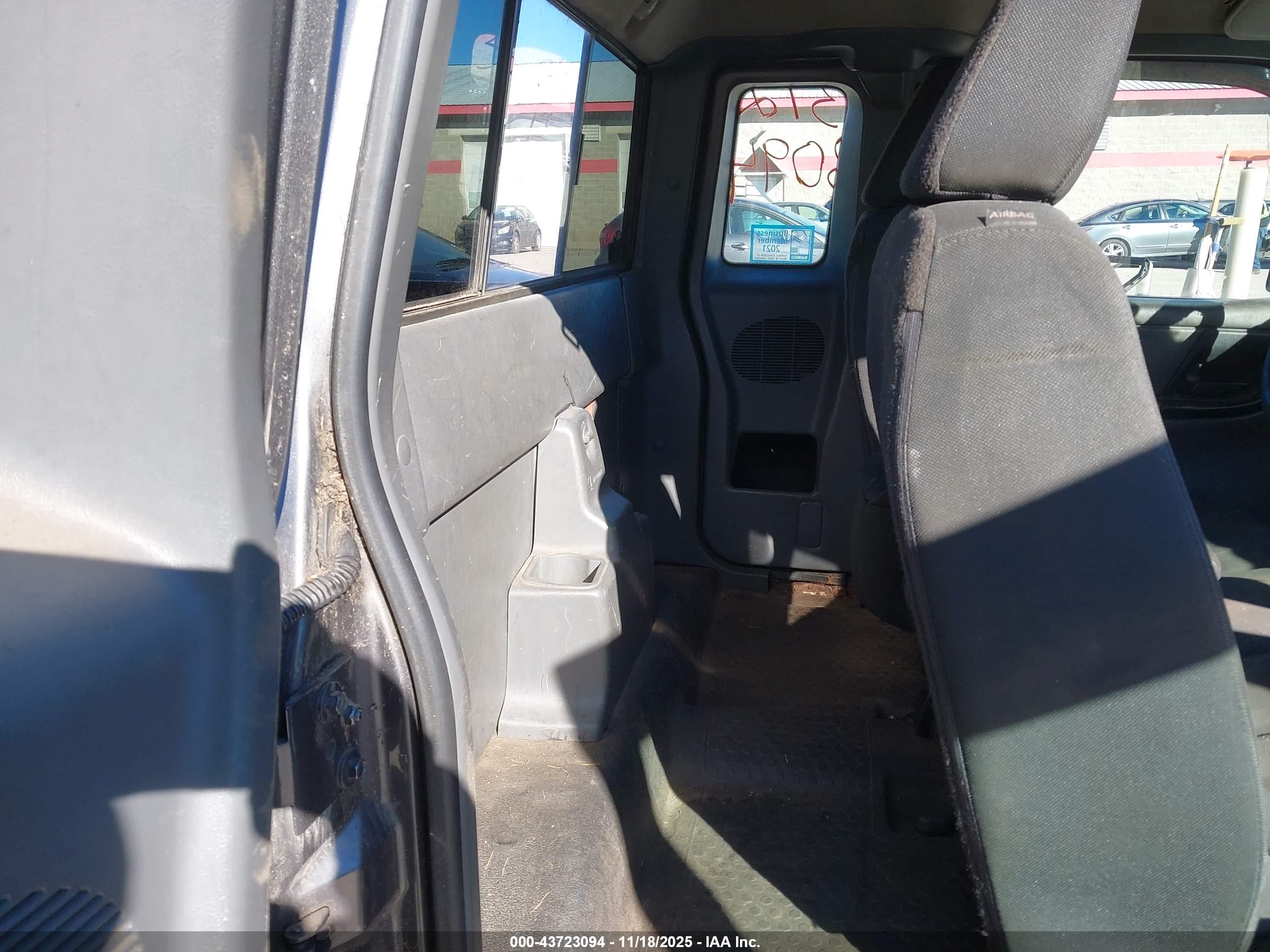 FORD RANGER image 8