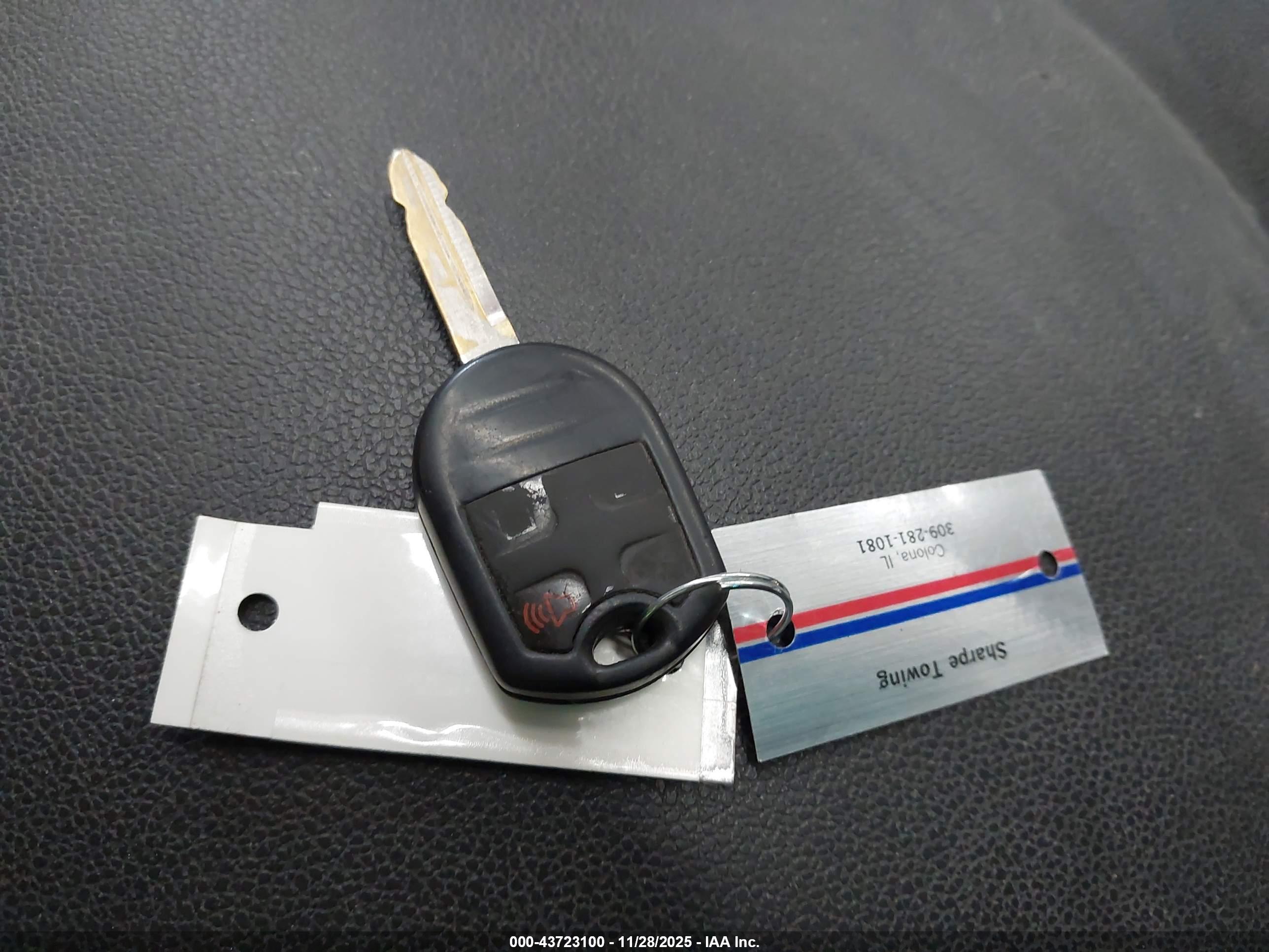 FORD EXPLORER image 11