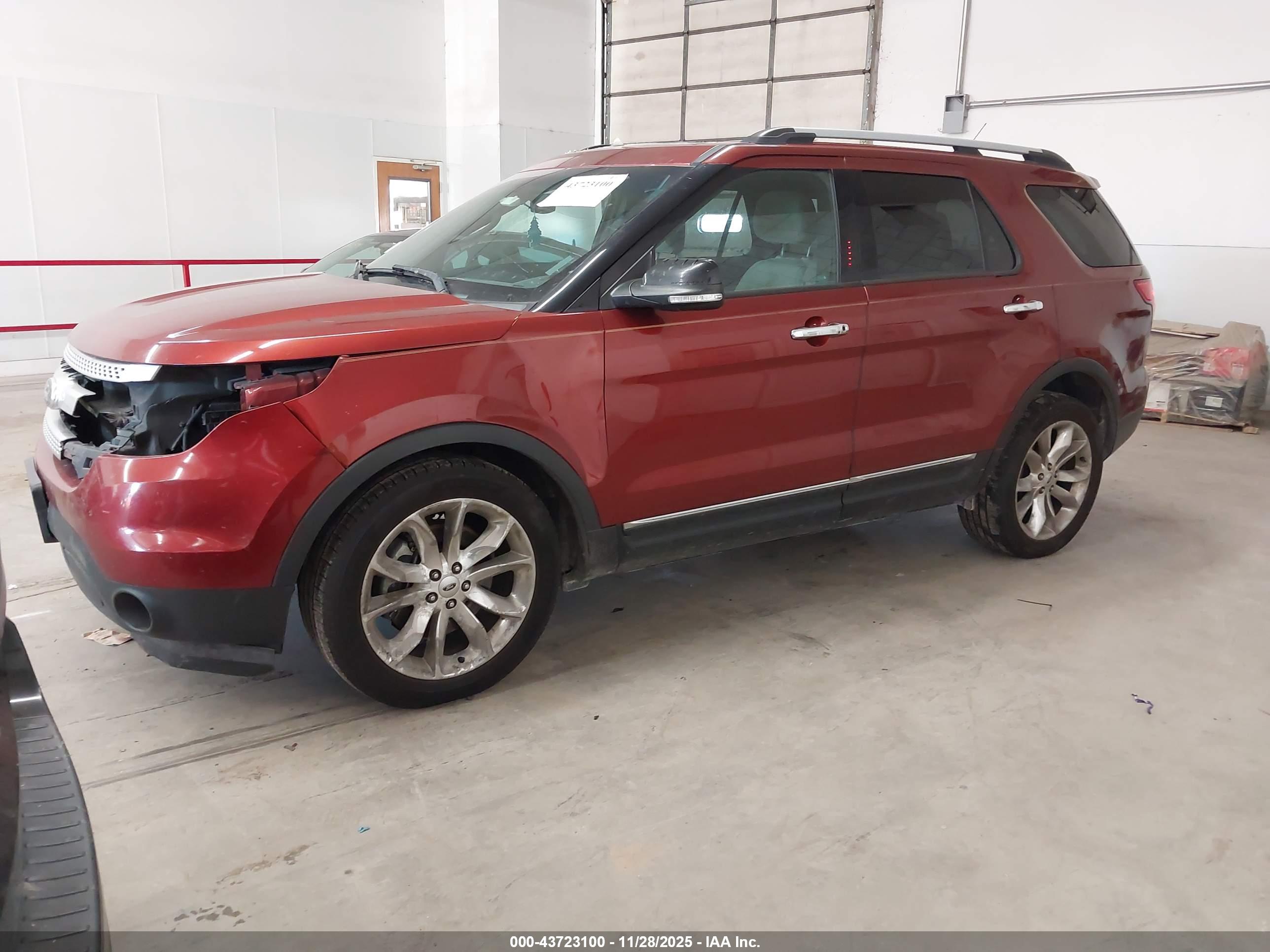 FORD EXPLORER image 2