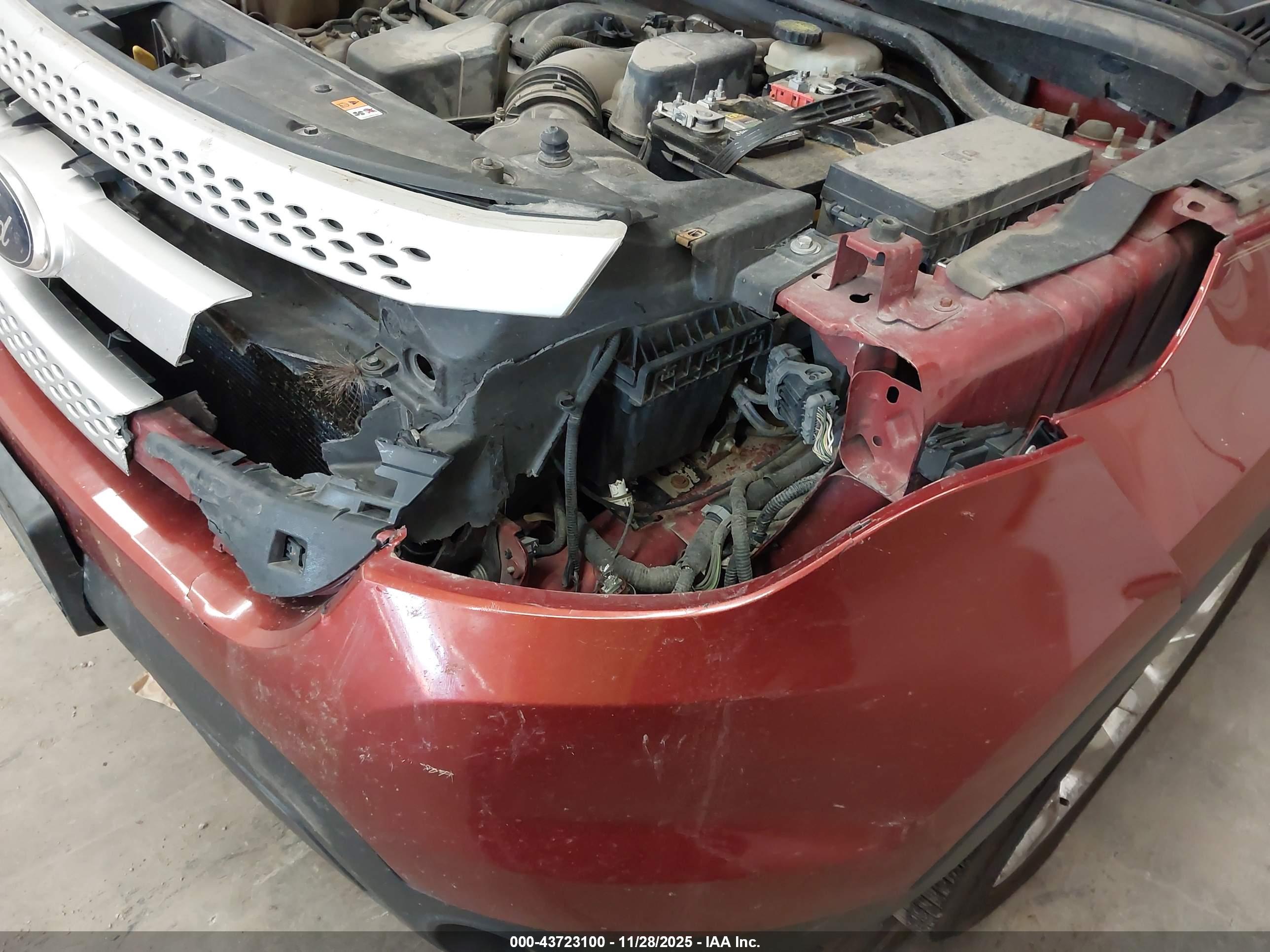 FORD EXPLORER image 6