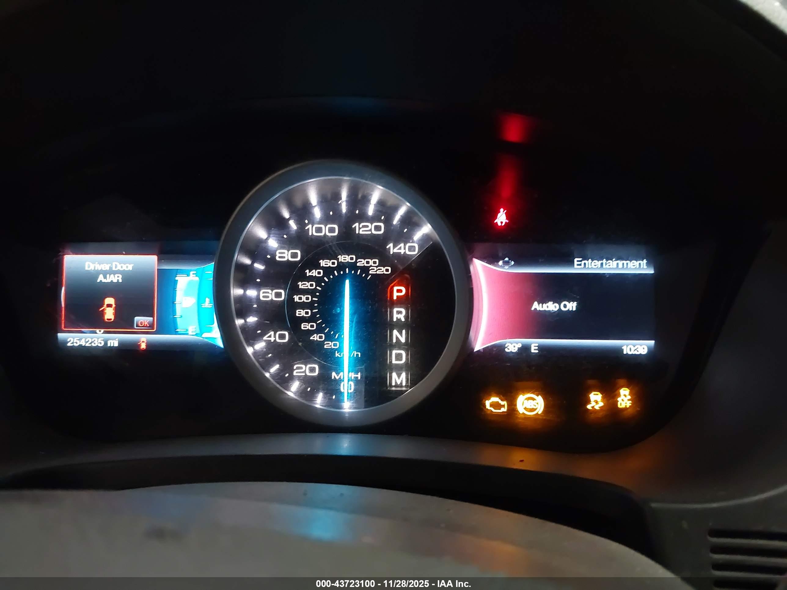 FORD EXPLORER image 7
