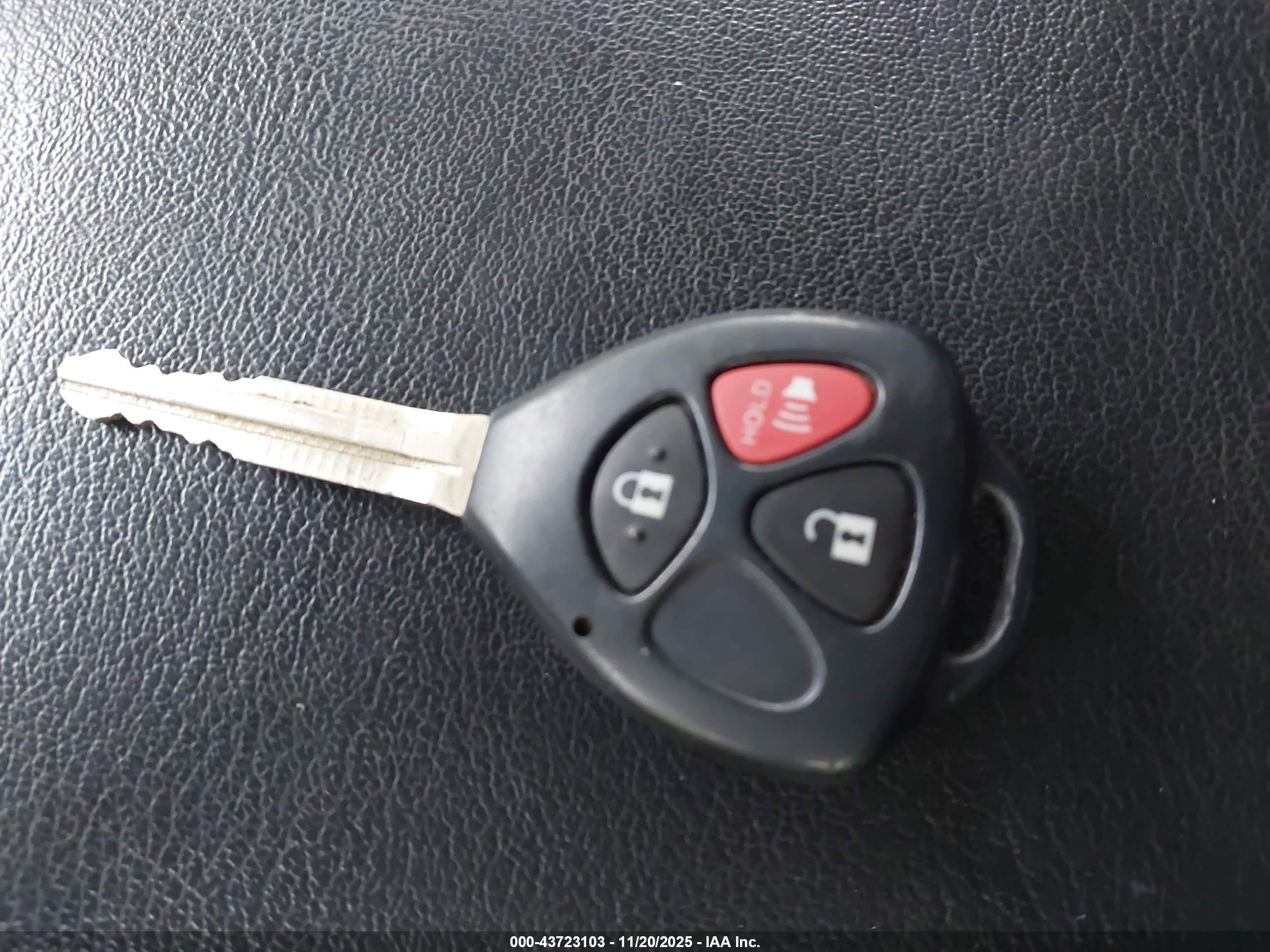 TOYOTA 4RUNNER image 11
