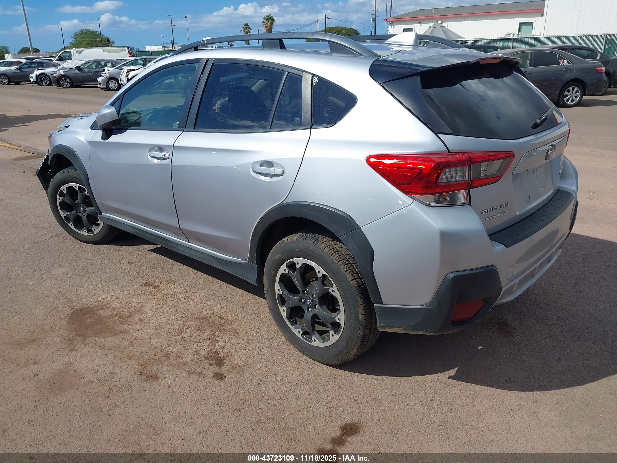 SUBARU CROSSTREK image 3